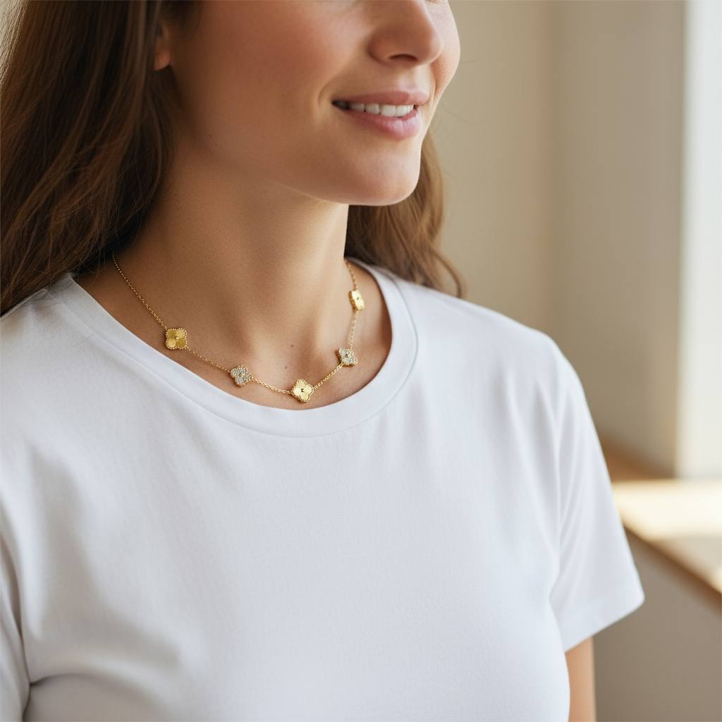 VANCLEEF Alhambra “Golden Bloom Necklace” – 5-Flower Edition 🌼