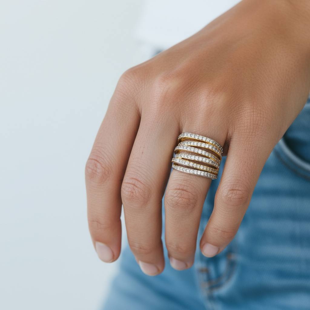 “Waves of Brilliance Ring” – Luxe Diamond Edition ✨