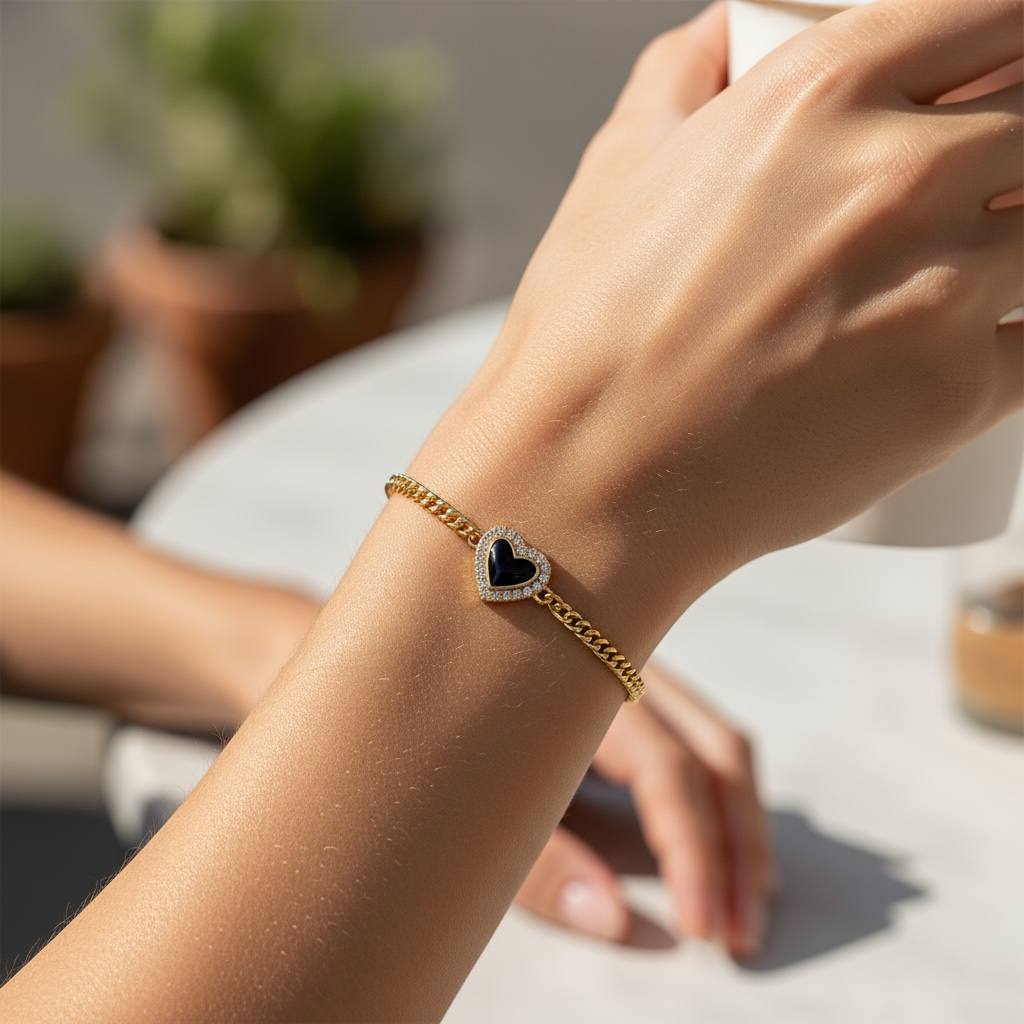 Black Heart Crystal Gold Bracelet 🖤