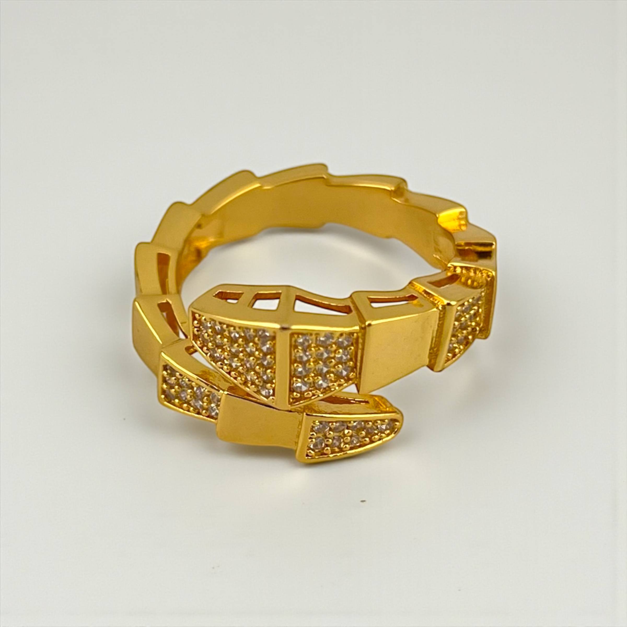 💎SNAKE bvulgari with stone Chain Ring