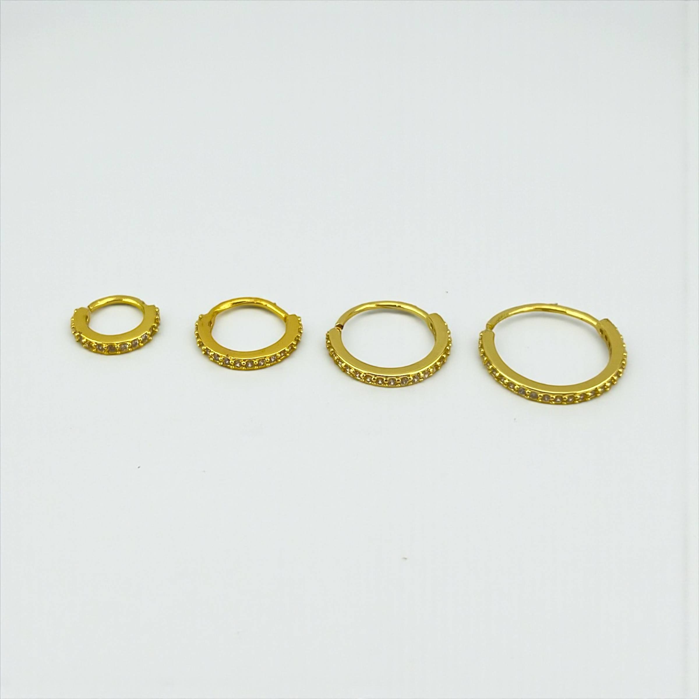 Golden Shine ear piercing โจ๐ (4 Sizes)