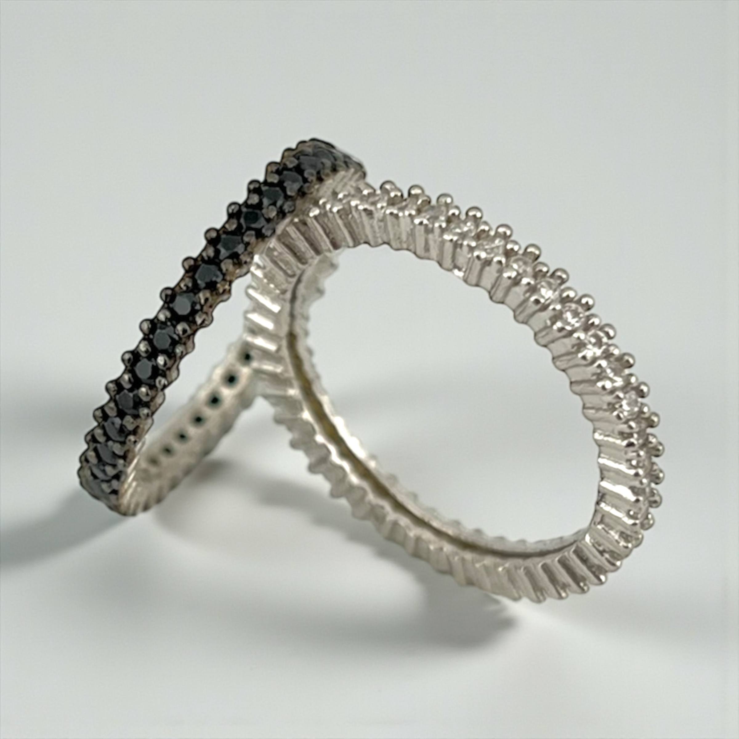 Silver 925 thin Harmony Ring – Black & Silver Duo