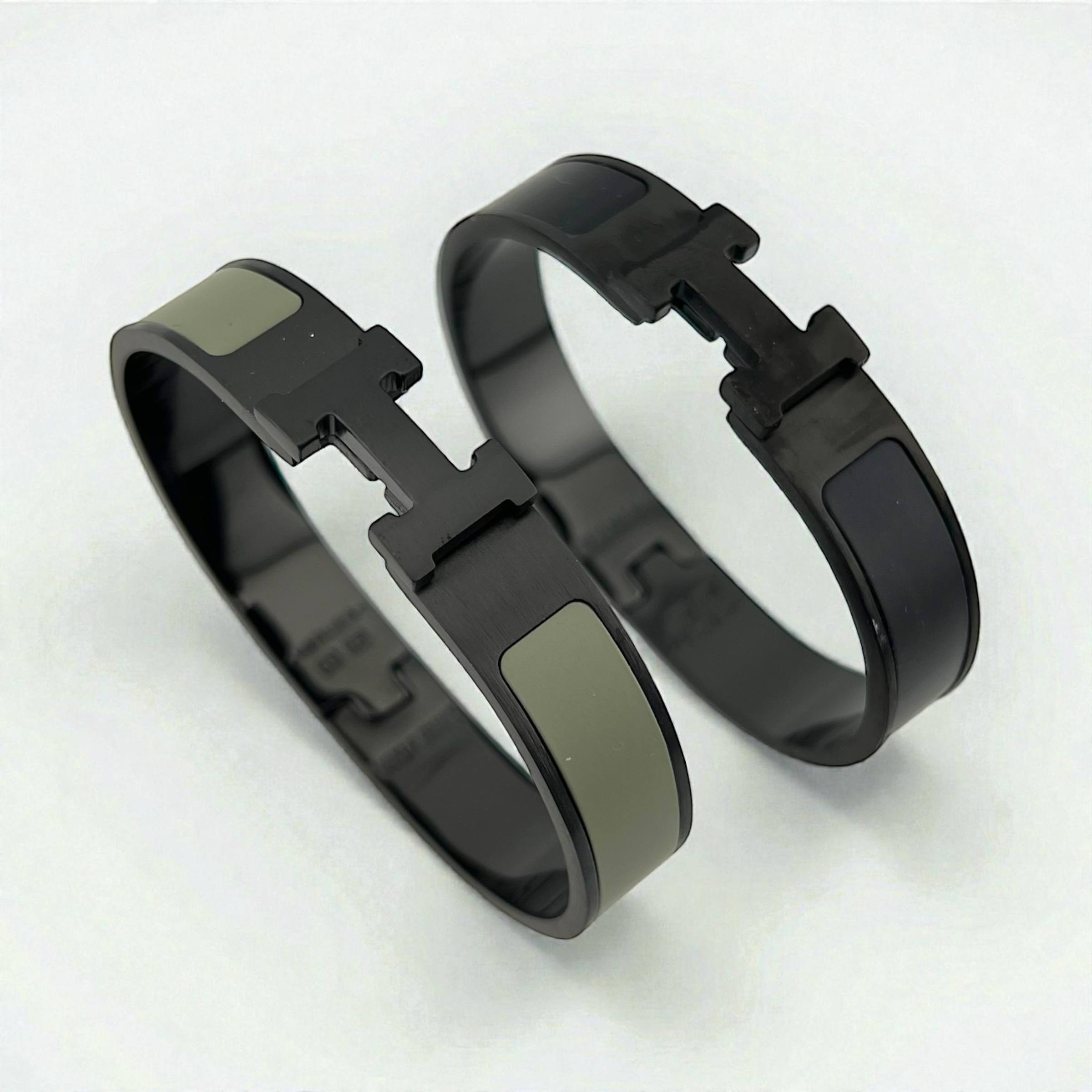 Hermes Classic Men's BANGLE – Tangerine Gold