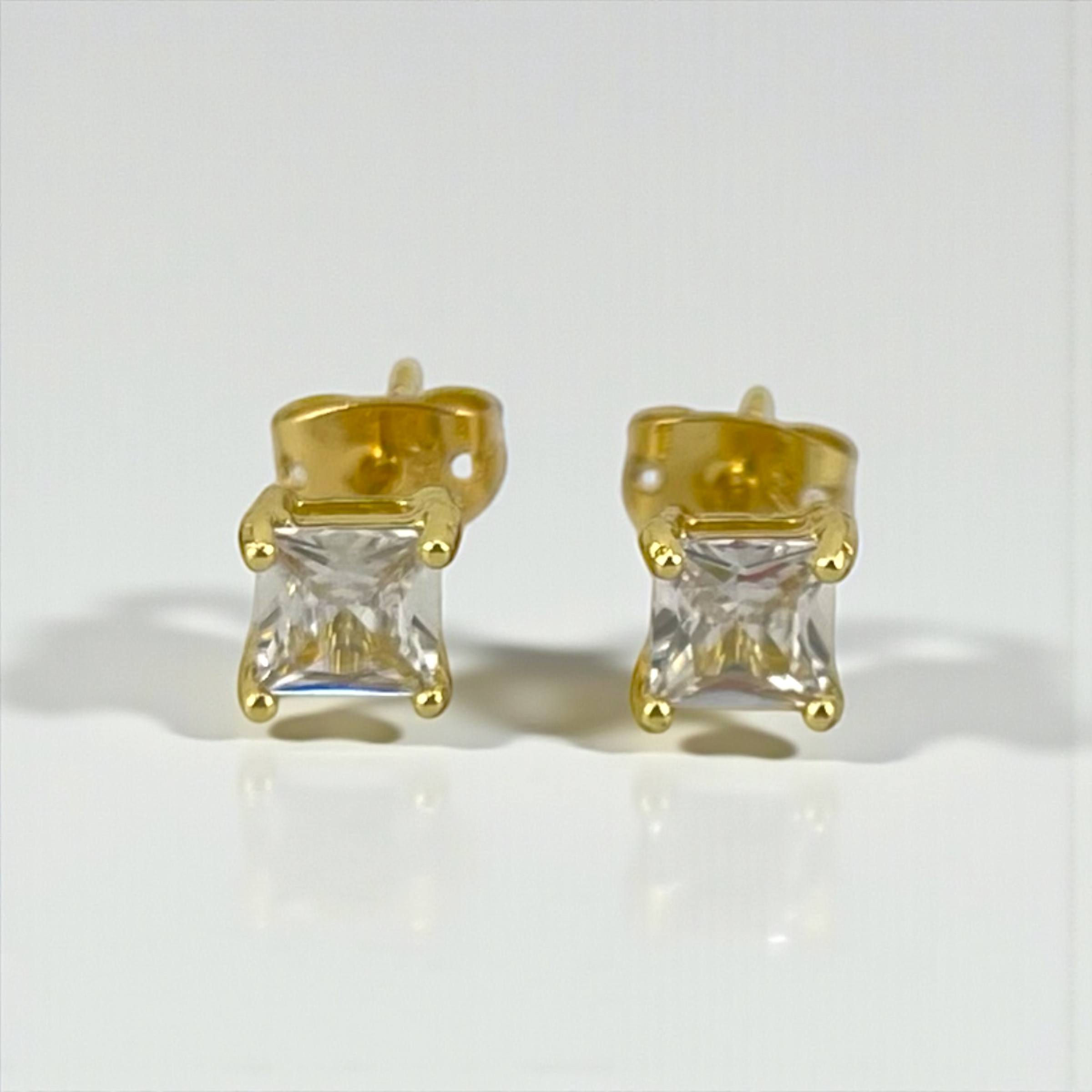 Square-Cut Stud gold Earrings – Gold Plated & Hypoallergenic