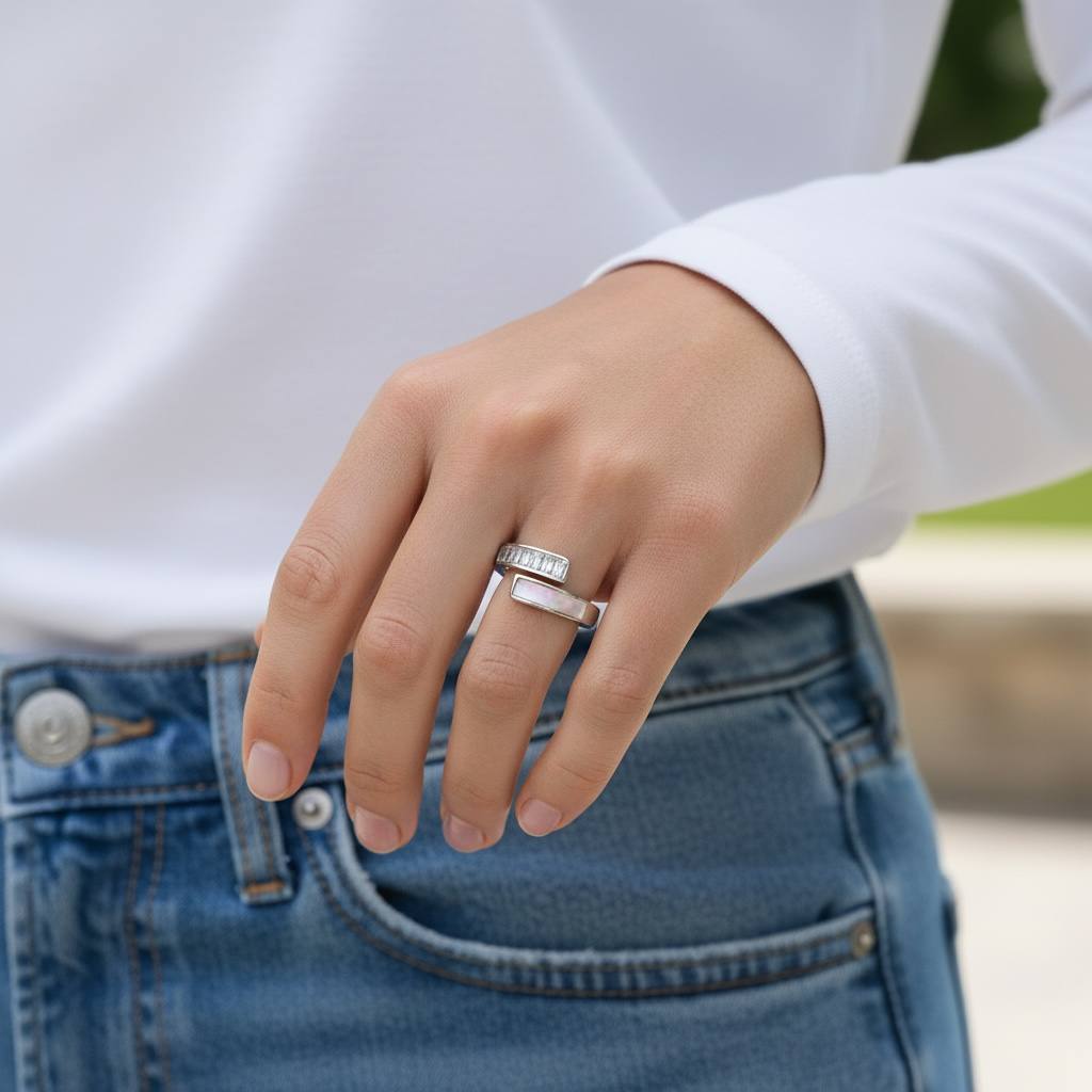 Modern Twist Baguette Ring β Gold & Silver