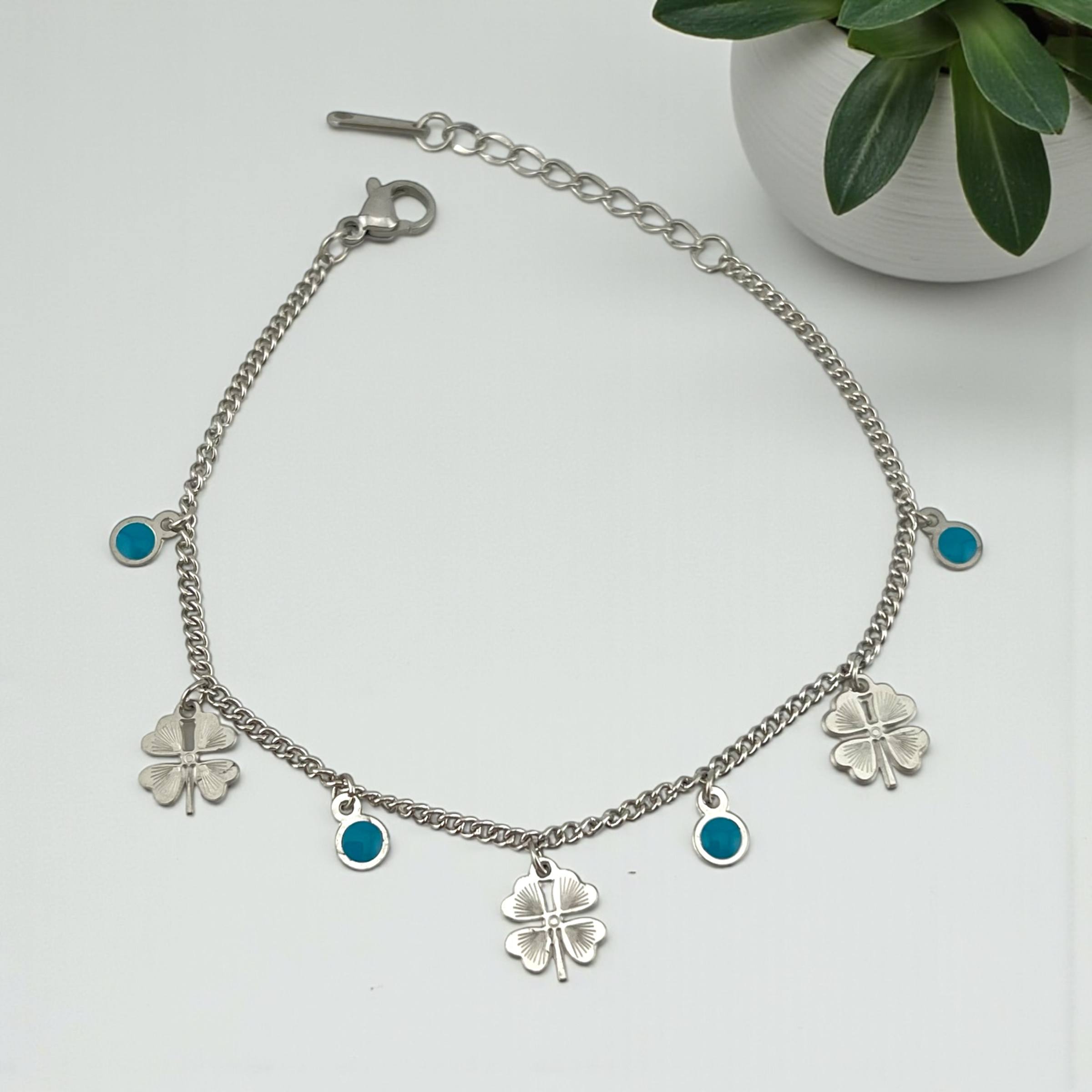 Clover Charm Bracelet – Lucky Four-Leaf with Turquoise Accents