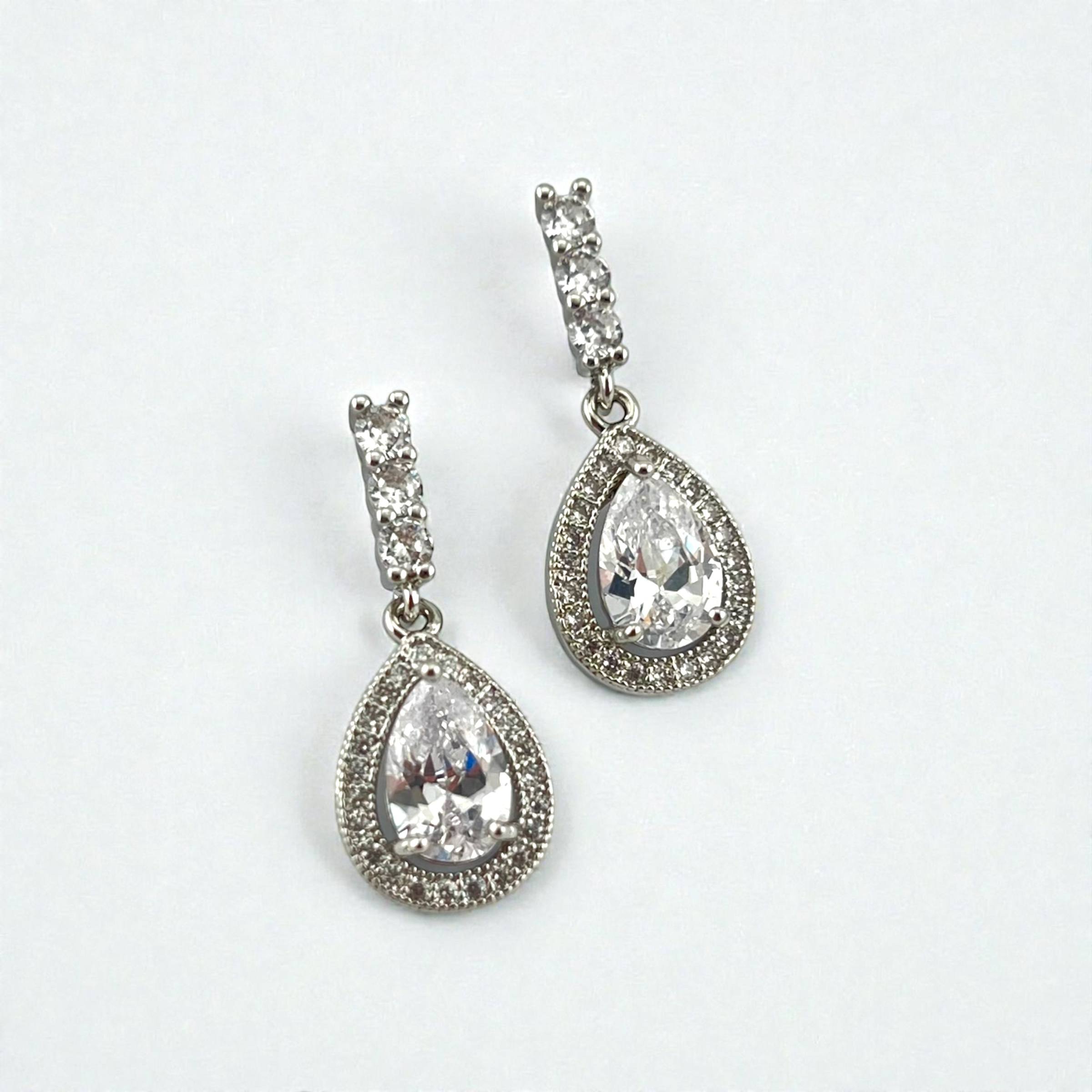 Teardrop Crystal Halo Earrings – Timeless Elegance ✨