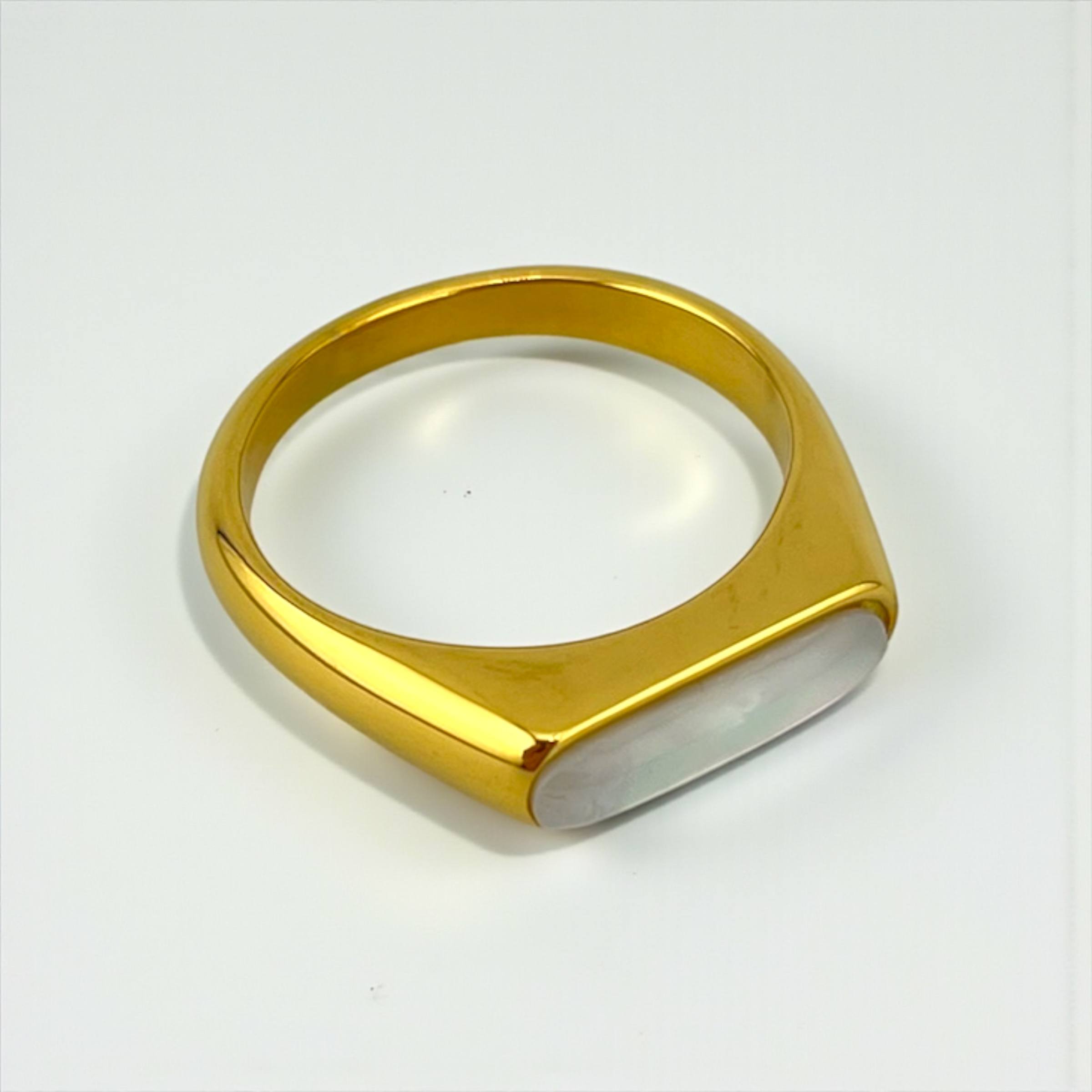 Mother of Pearl Rectangular shape Ring