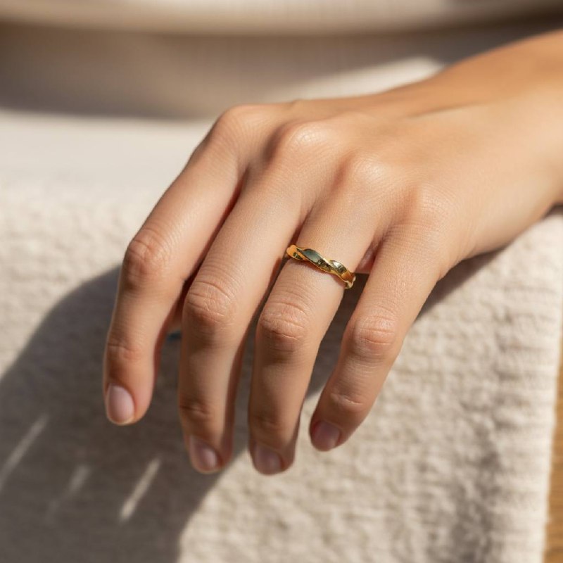 Wave Band Ring