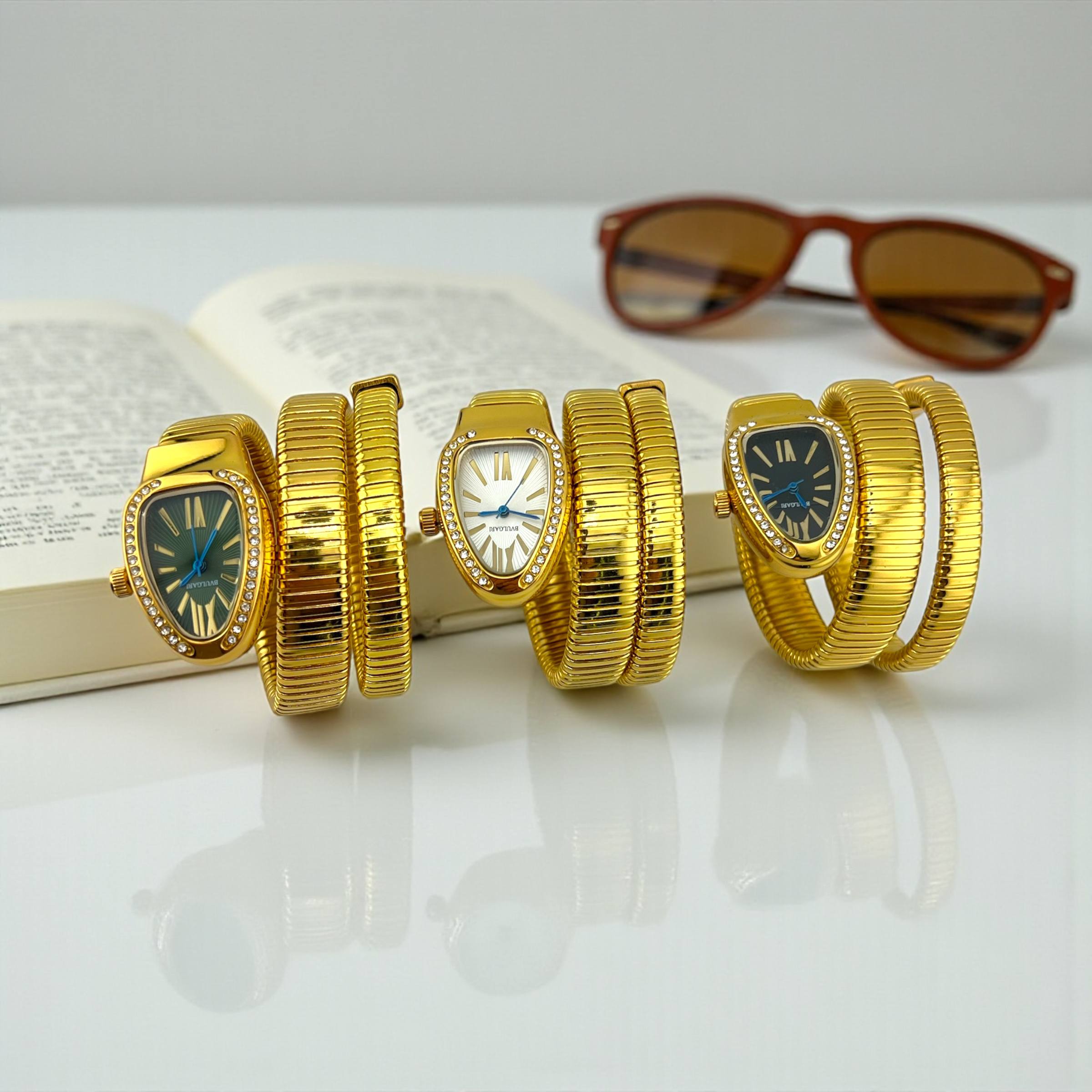Bvulgari Gold Wrap Watch āāØ