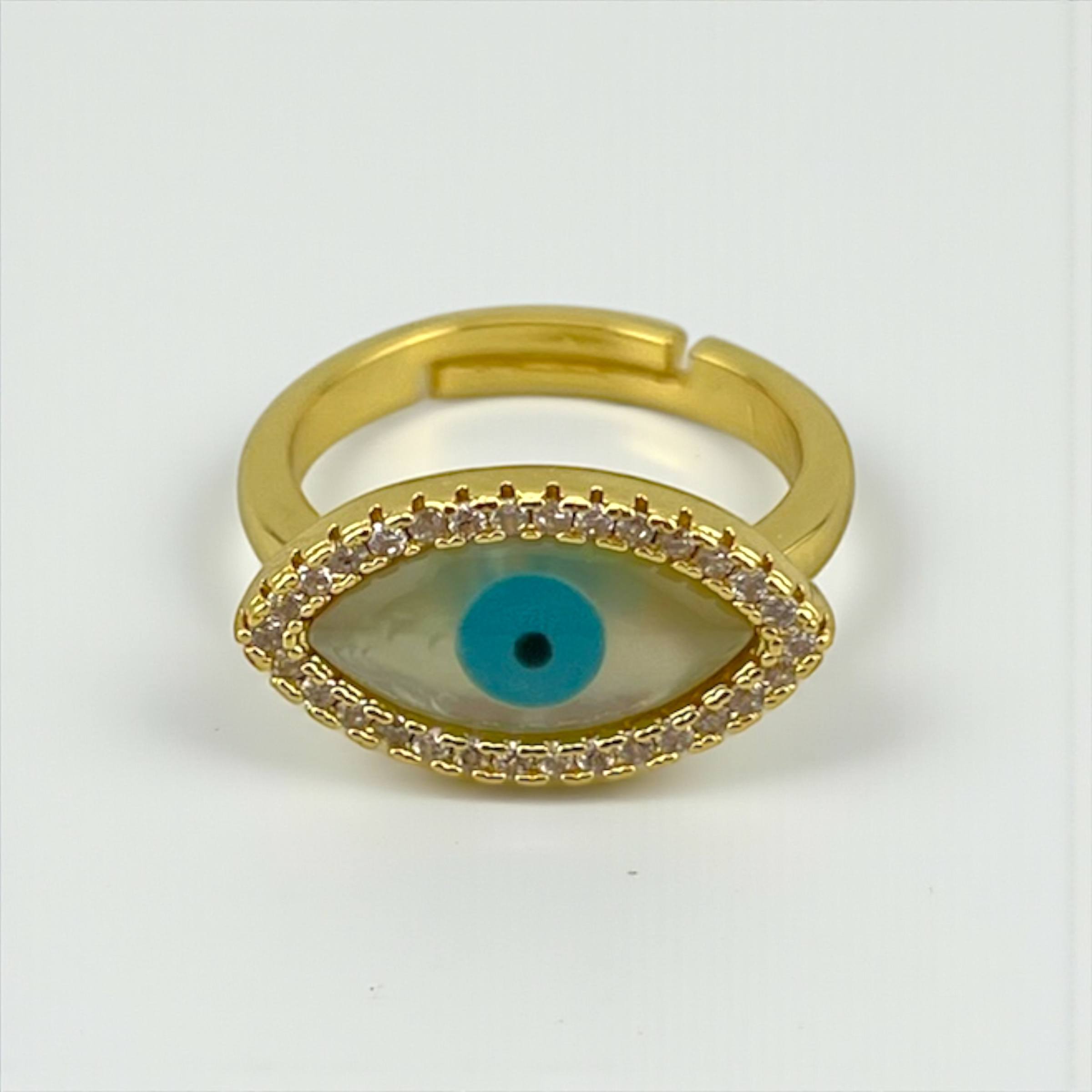 Golden Oval Evil Eye Ring – Elegance Meets Protection