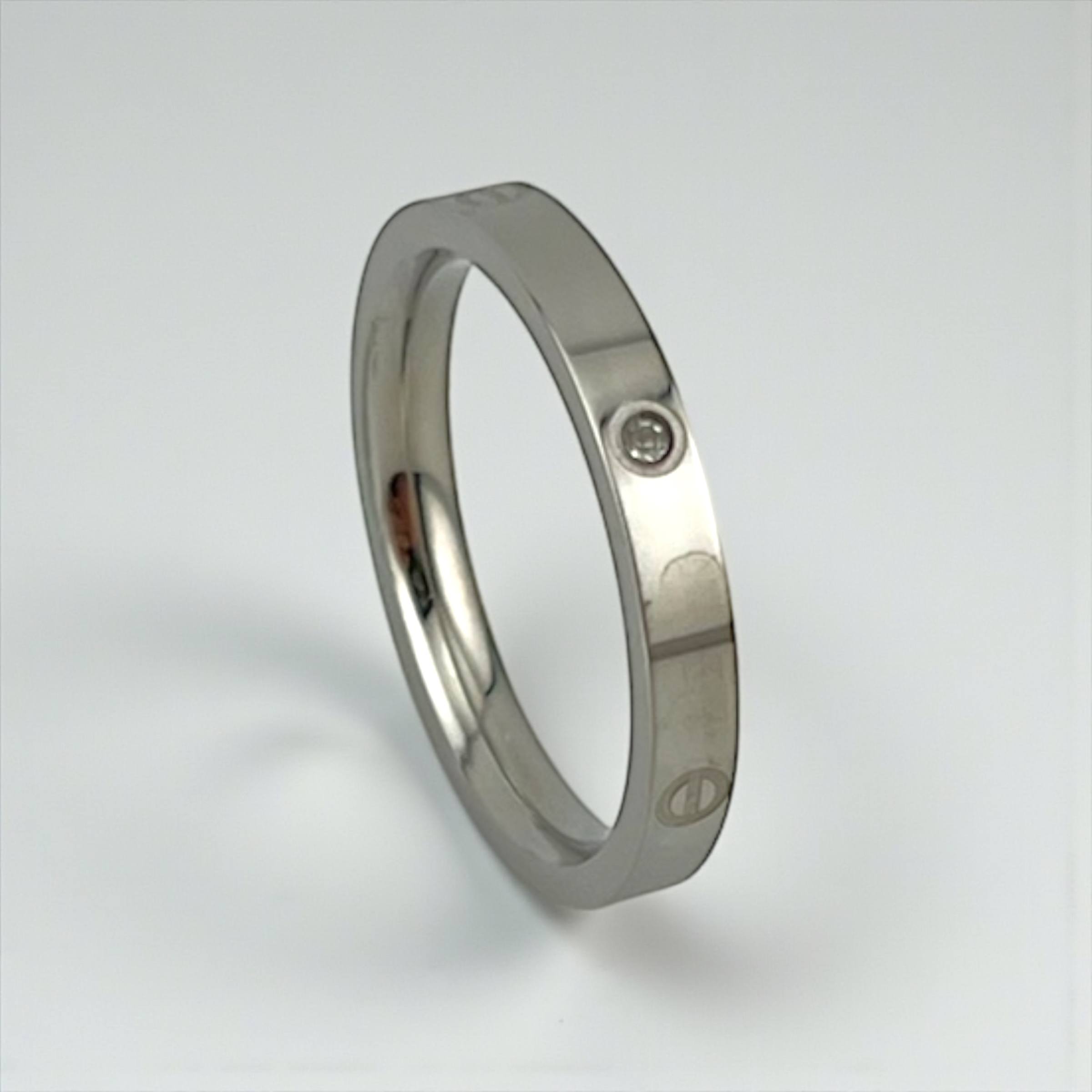 thin with stone Classic cartier Love Band