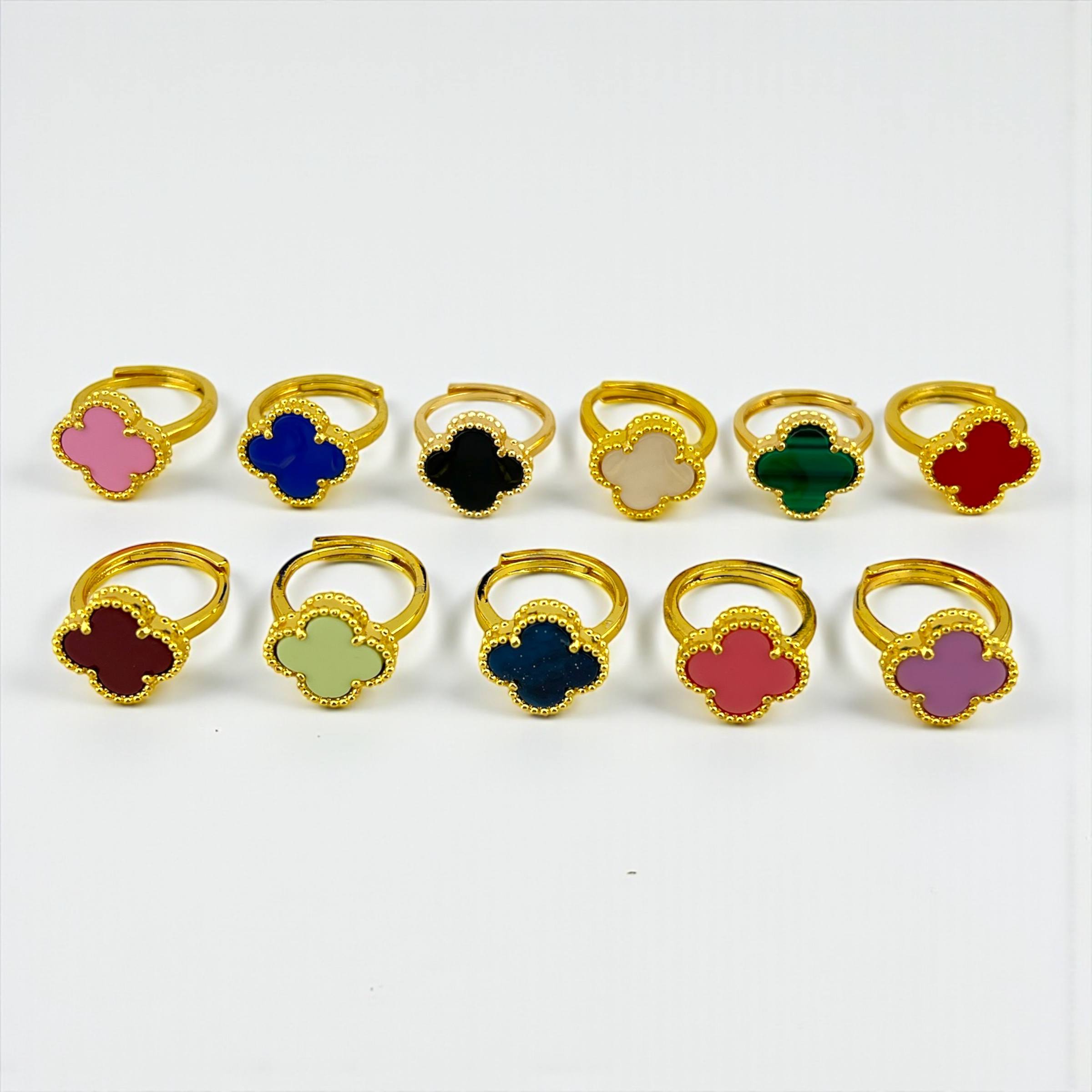 Vancleef Clover Ring โ Deep Blue Elegance ๐๐