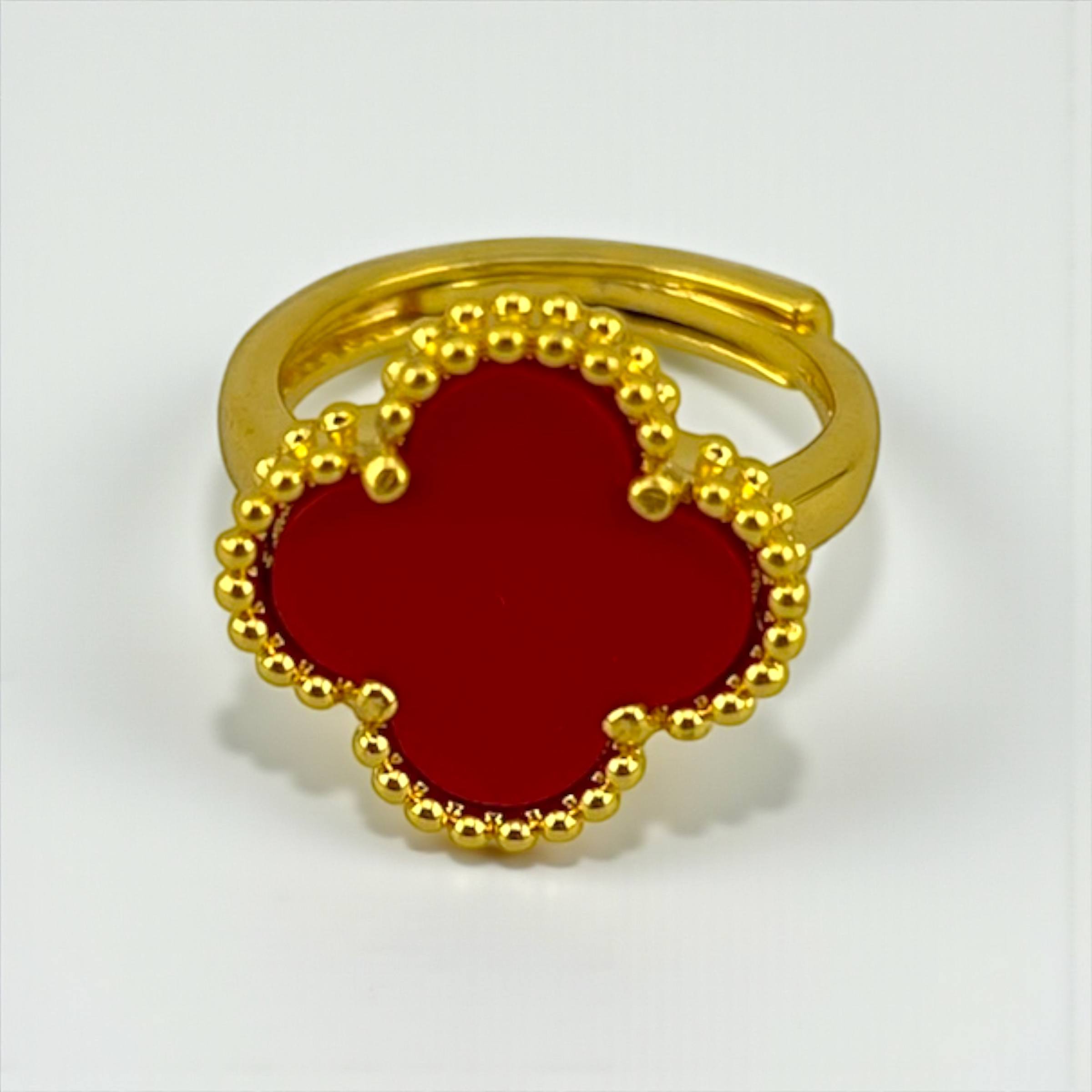 Vancleef Clover Ring โ Deep Blue Elegance ๐๐