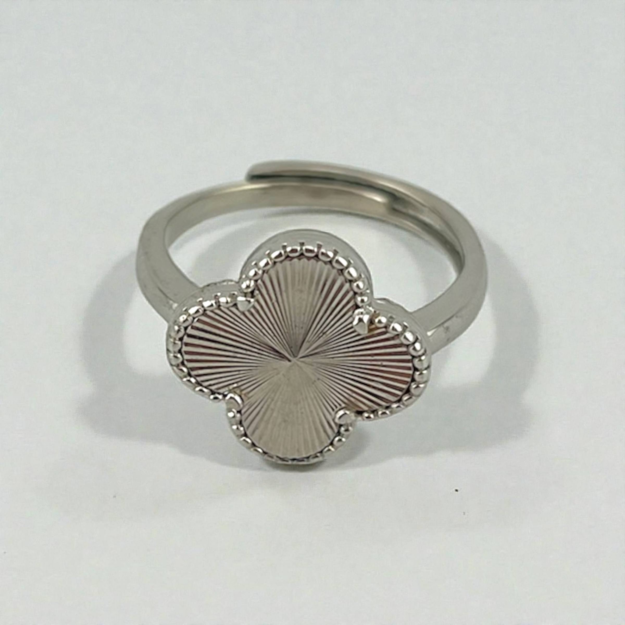 VANCLEEF Ring – Modern Luck & Shine 🍀💎