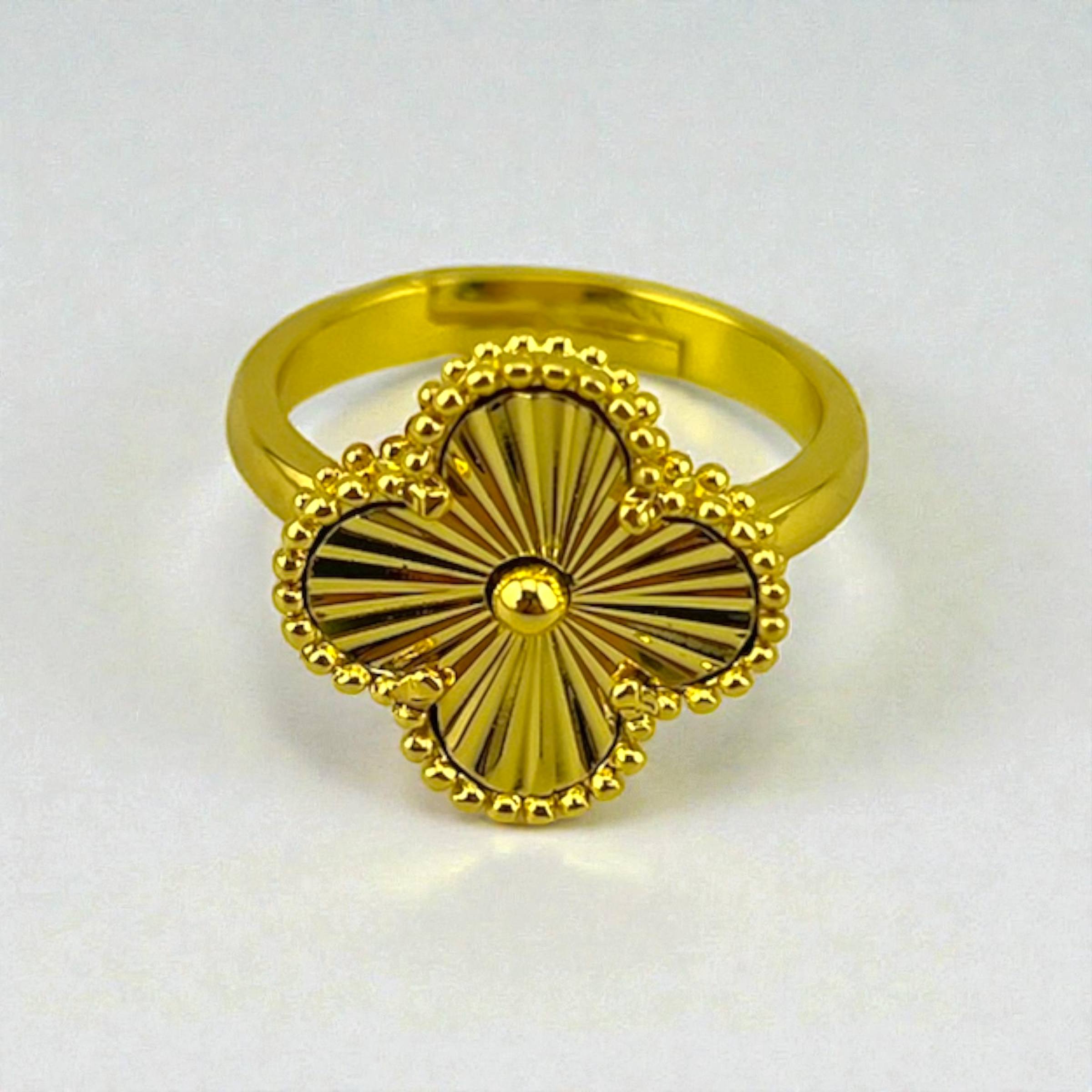Golden VANCLEEF Ring – Timeless Elegance 🍀✨