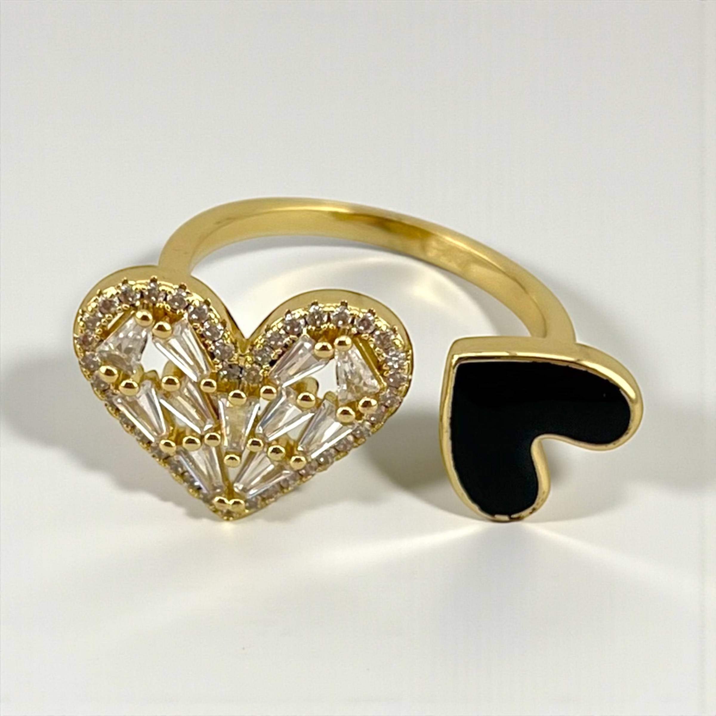 Duo Hearts Ring – Gold & Black Crystal Charm