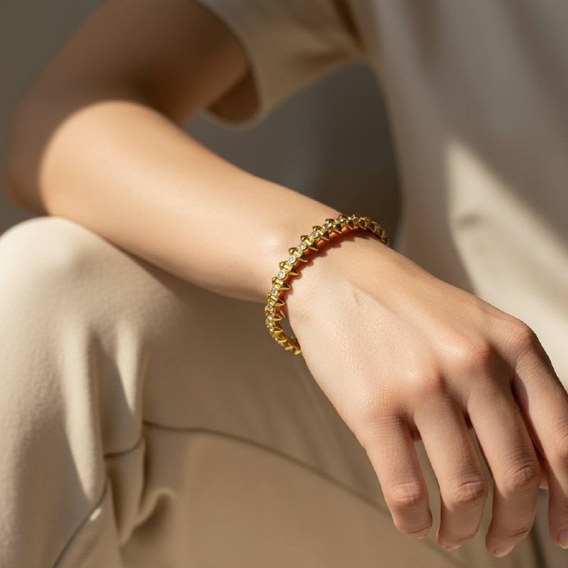 Clash Crystal Studded Spike cartier Bangle