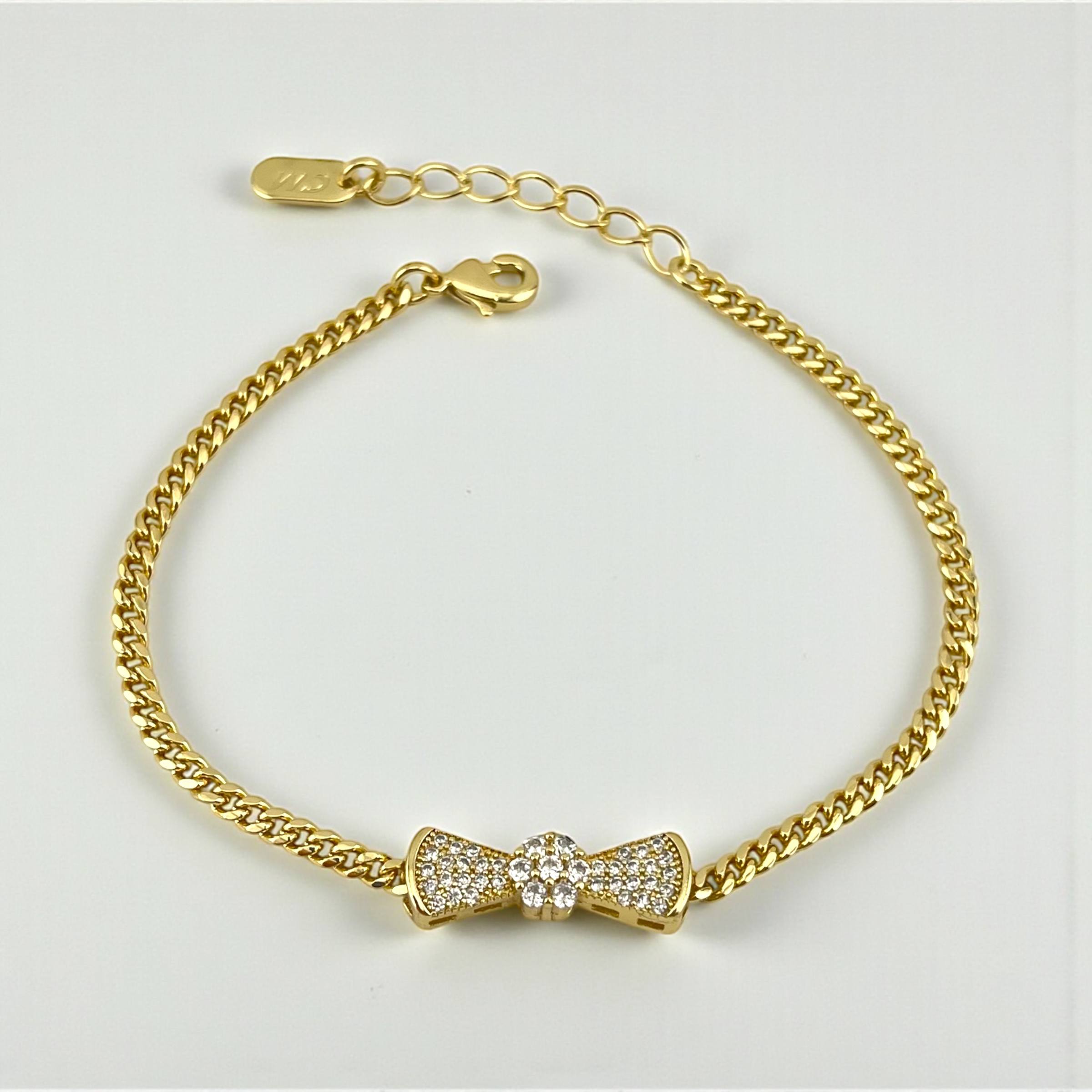 Crystal Bow Gold Bracelet 🎀