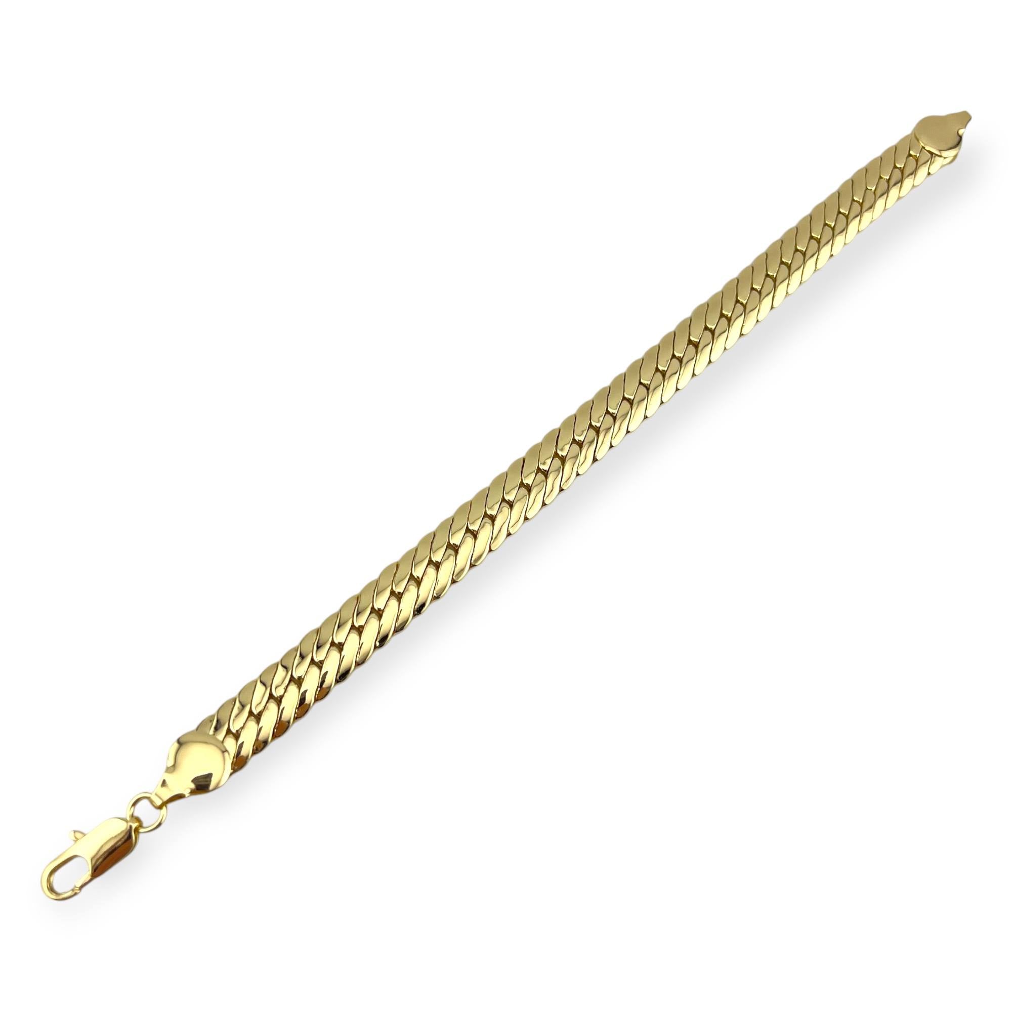 Herringbone Bracelet ā Sleek Golden Perfection