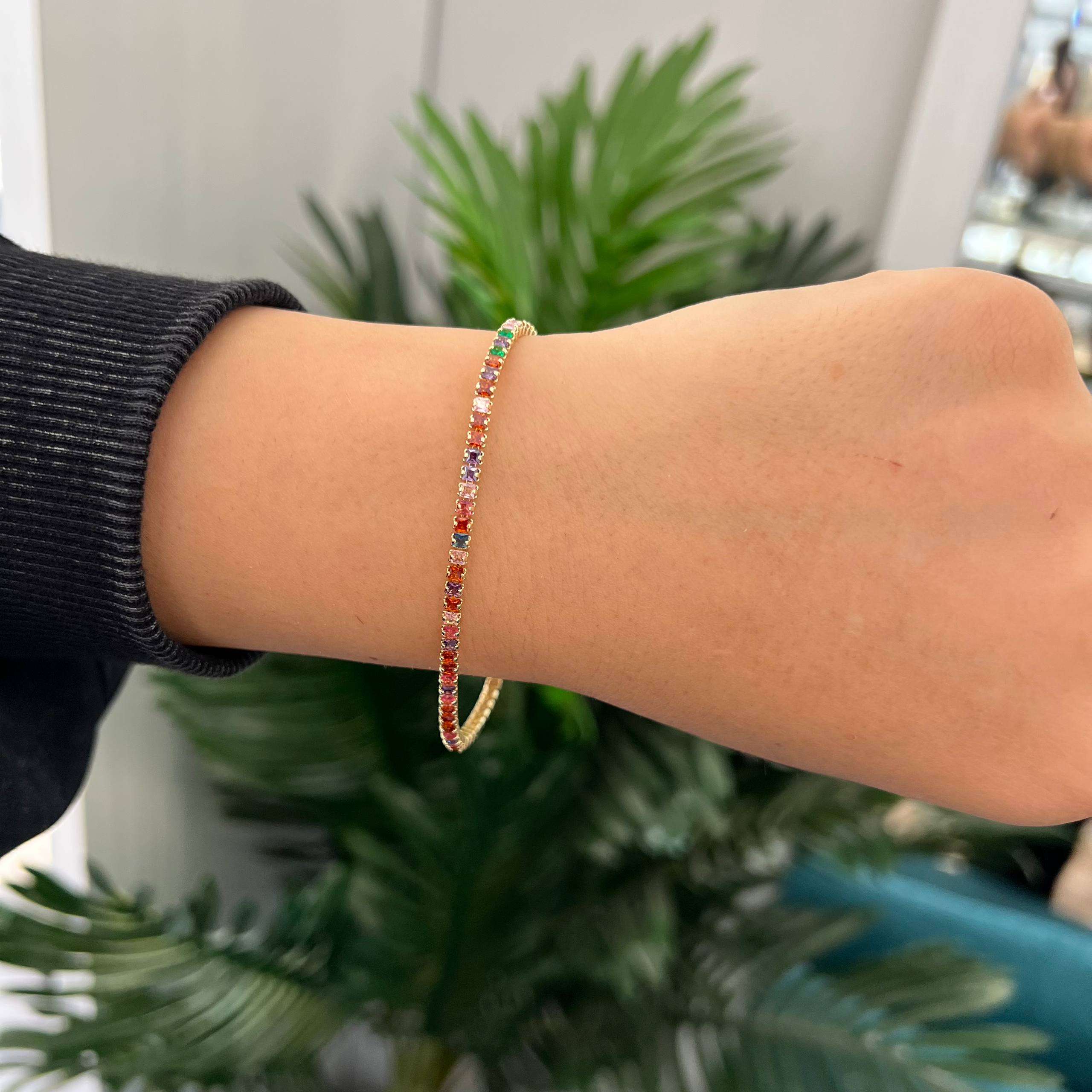 Bold Spectrum Tennis Bracelet š