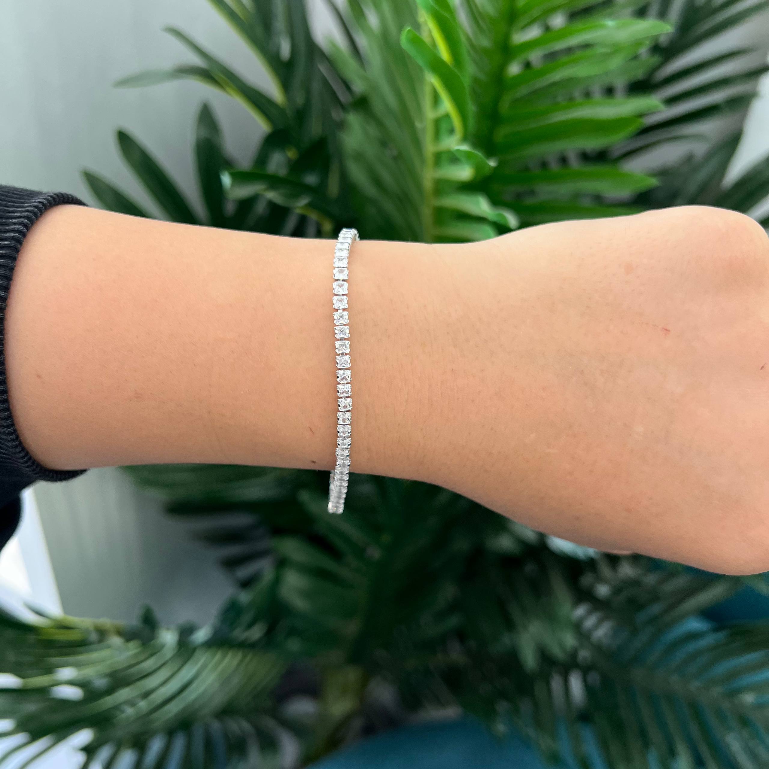 Diamond Edge Tennis Bracelet (Gold & Silver)