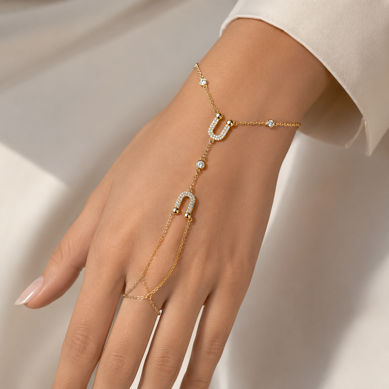 Elegance Hand Chain