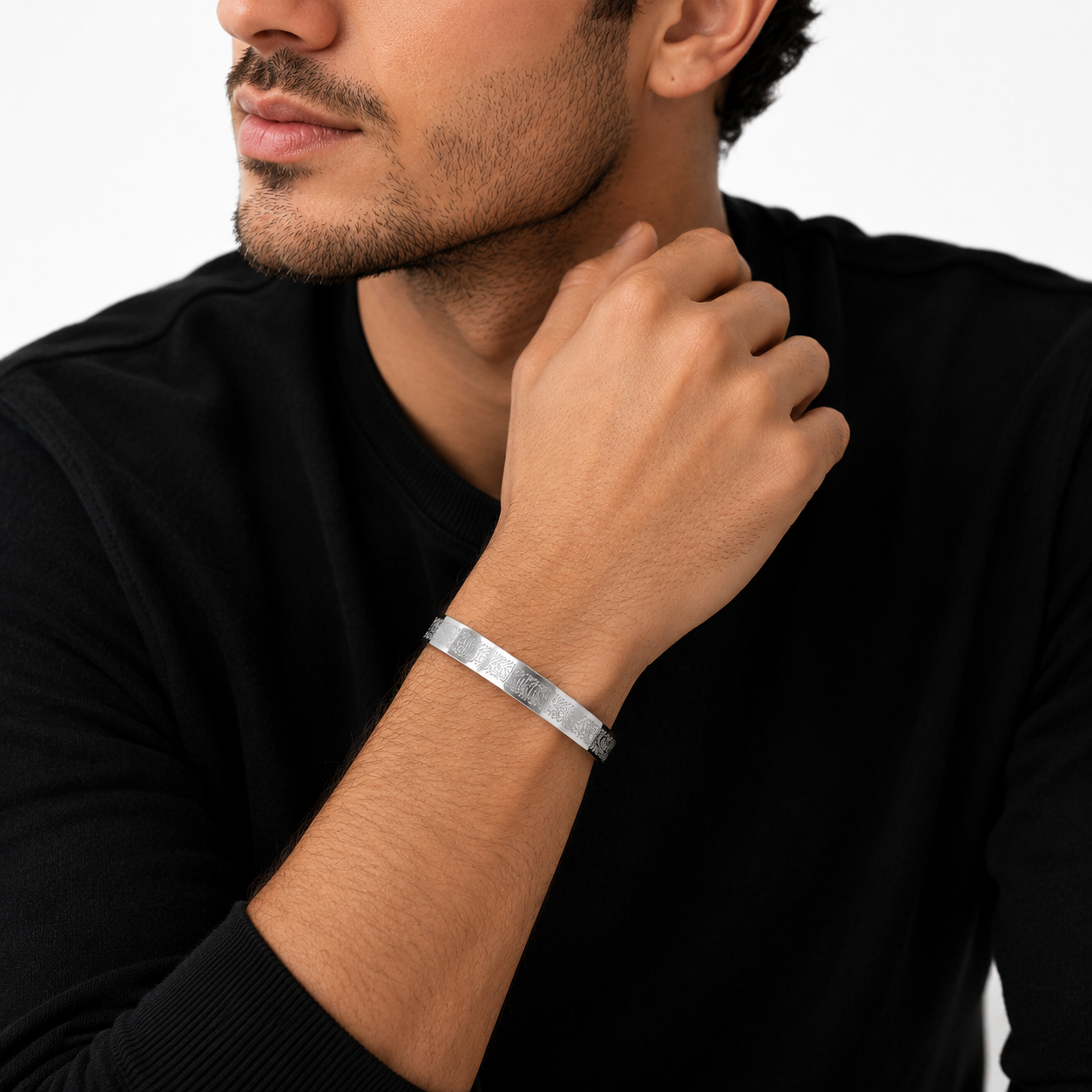 Ayat al-Kursi Engraved Cuff Bracelet