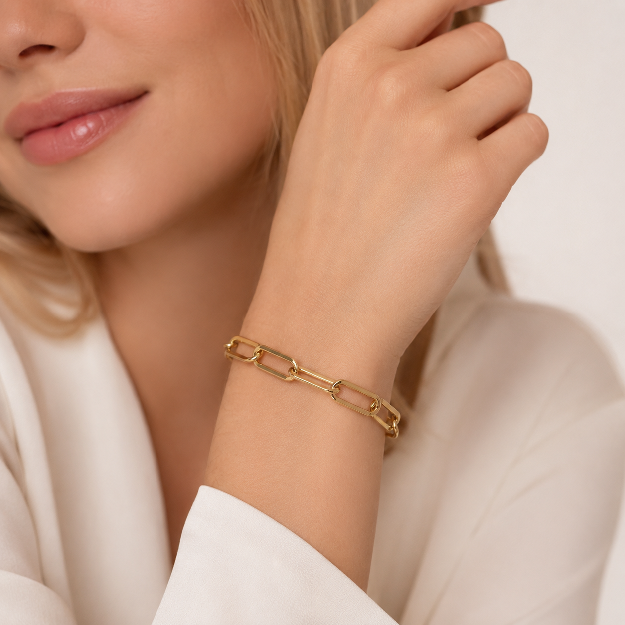 Thick Gold Paperclip Chain Bracelet