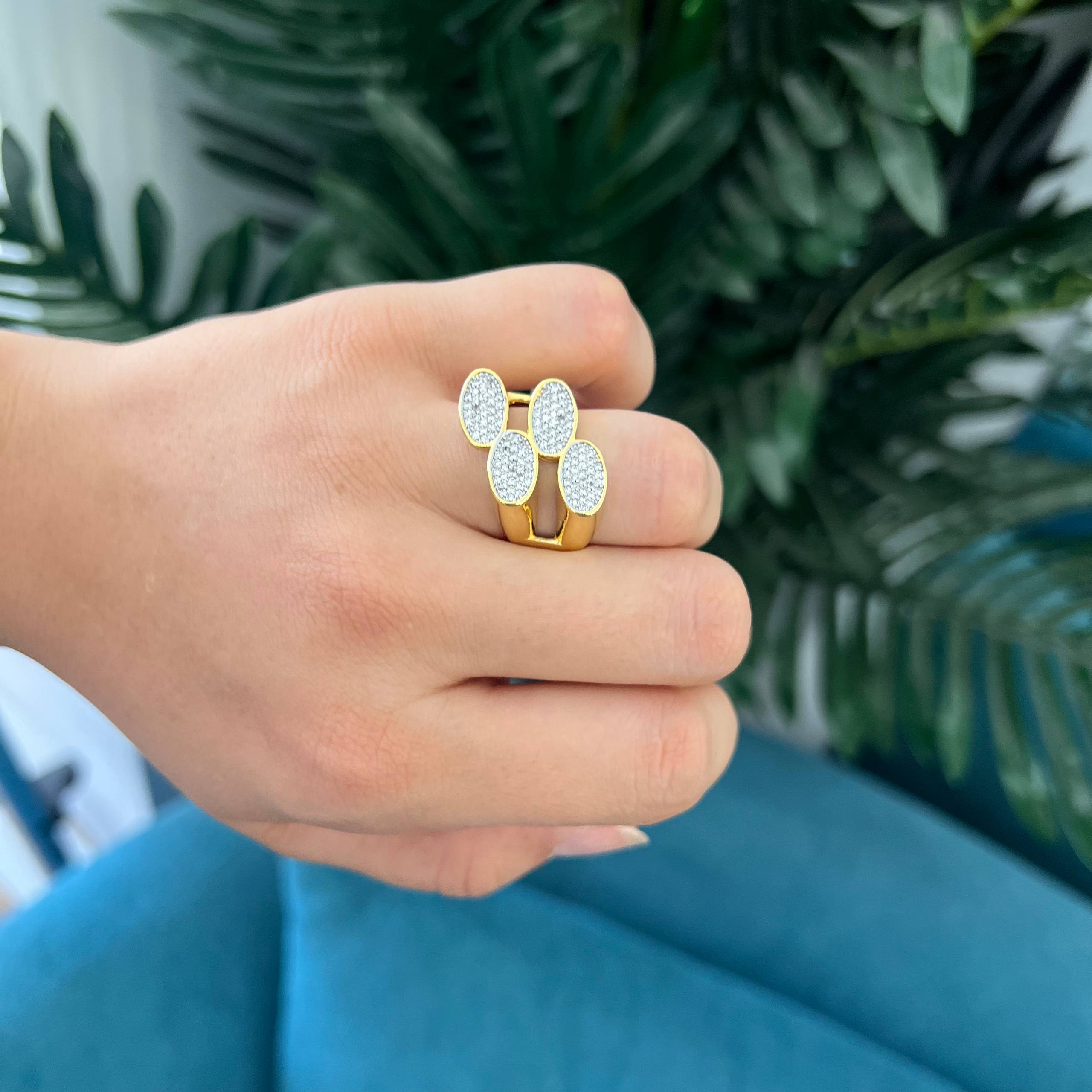 ✨ Quadra Glam Ring