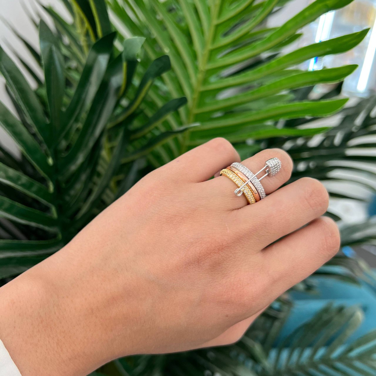 MONACO Ring - Love, Smile, Bonheur Triple Hoop safety Pin Ring