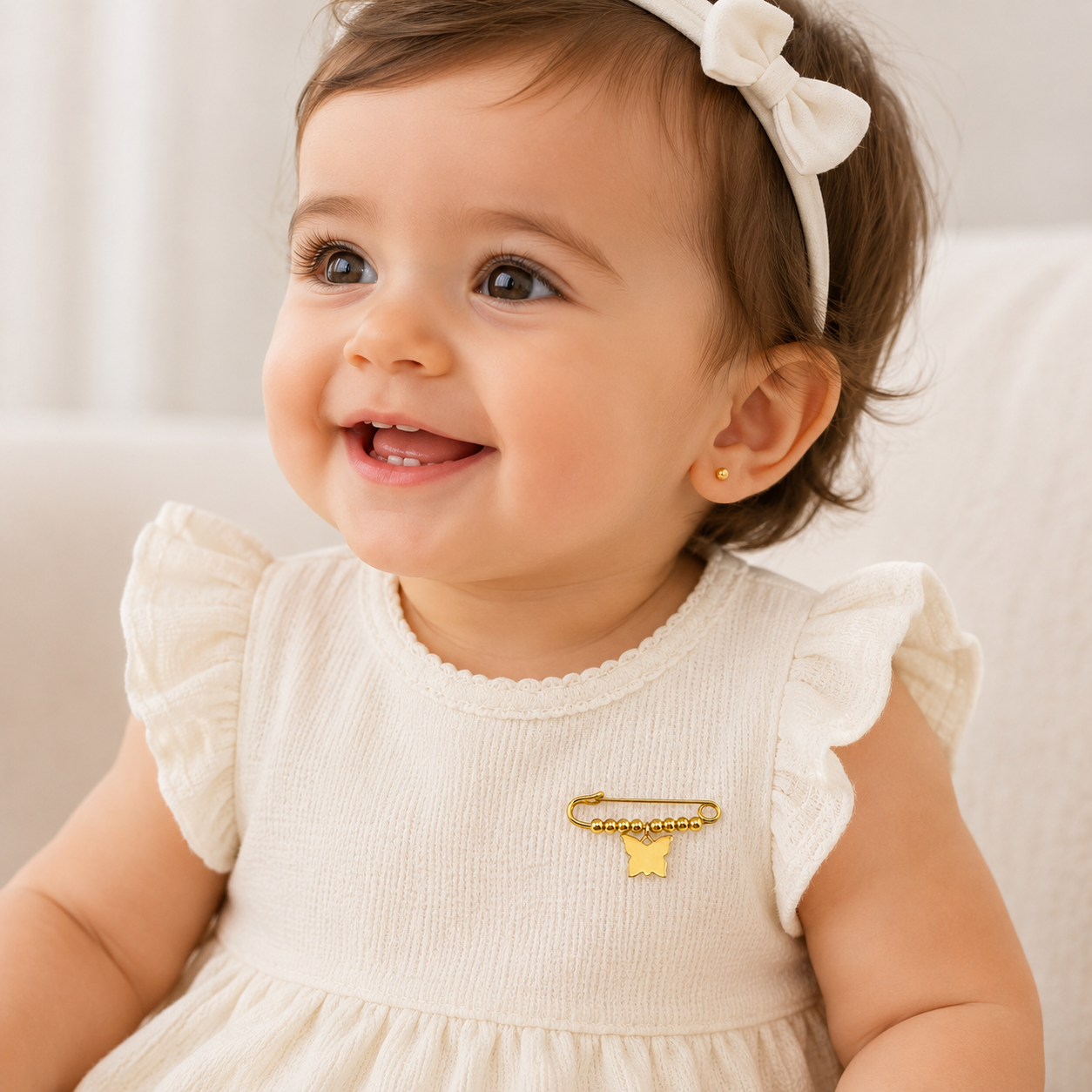 🦋 brooch Gold Butterfly Safety Pin – Beaded Charm Design