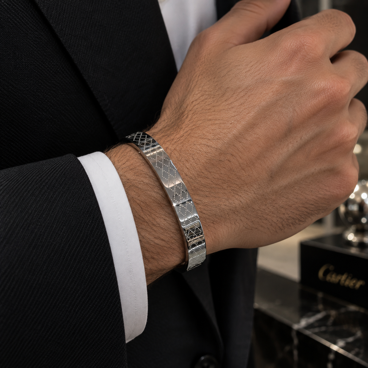 Classic Engraved Bangle – Gold & Silver ✨