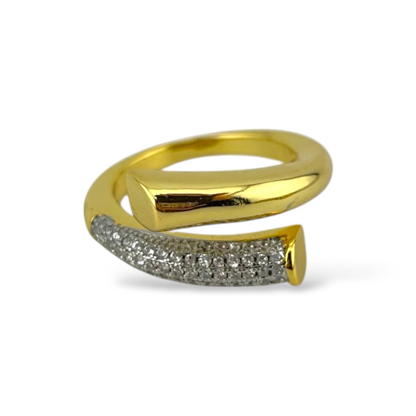 ✨ Infinity Twist Ring