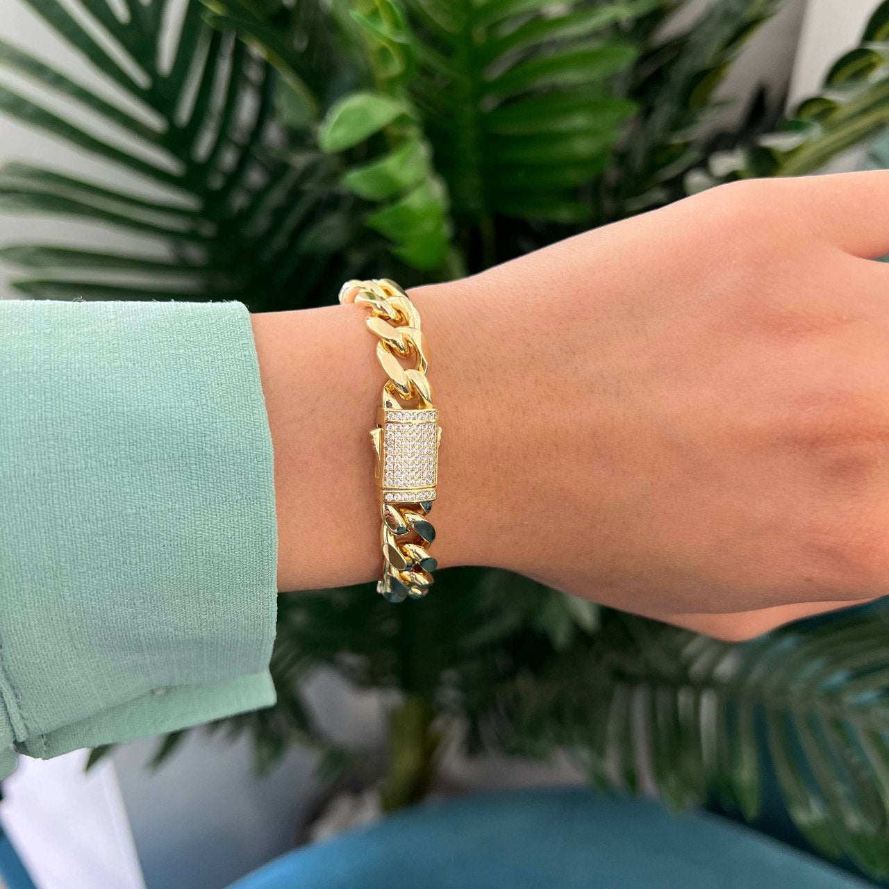 💎 2-in-1 Diamond Cuban Bracelet – Dual Glam Edition 💎