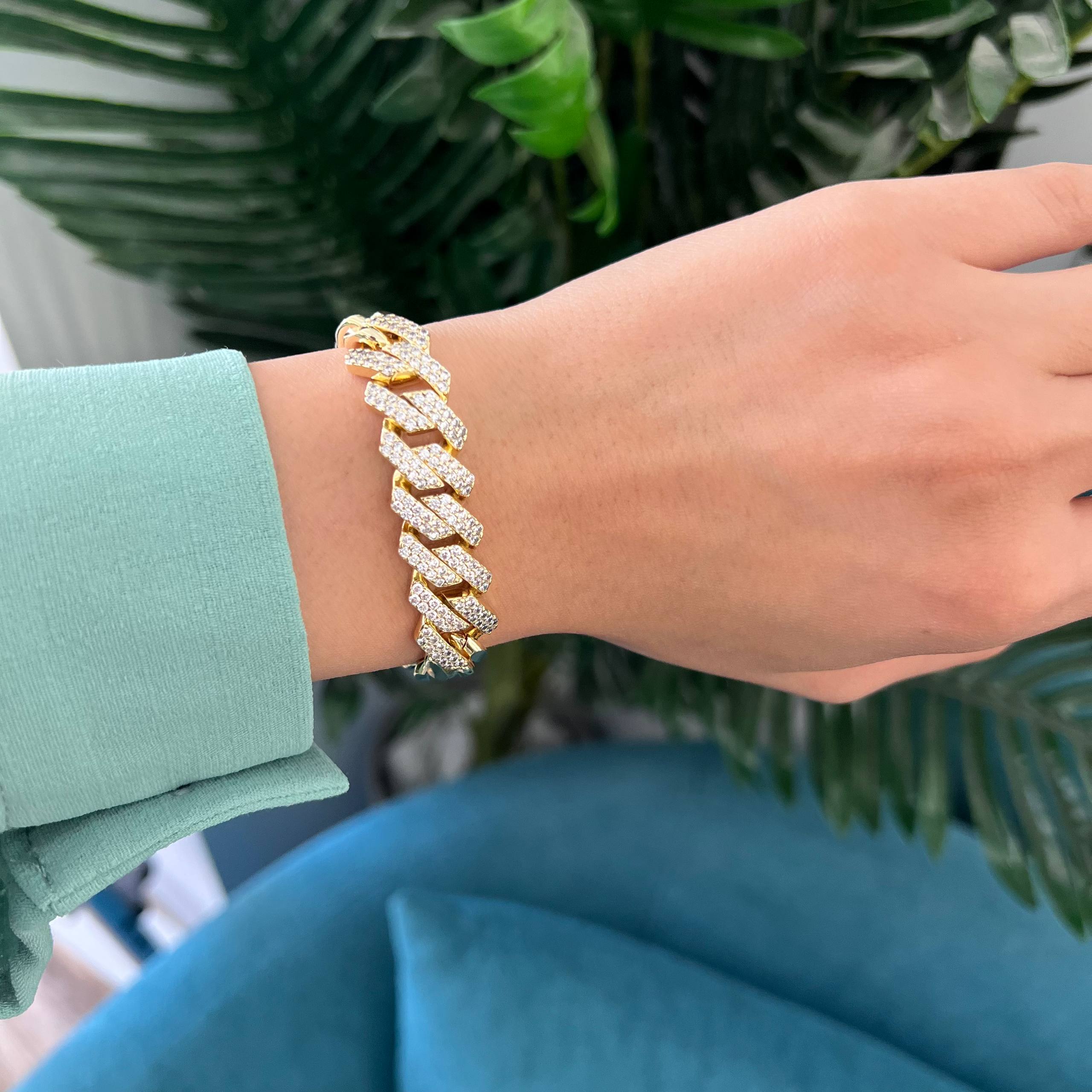 💎 2-in-1 Diamond Cuban Bracelet – Dual Glam Edition 💎