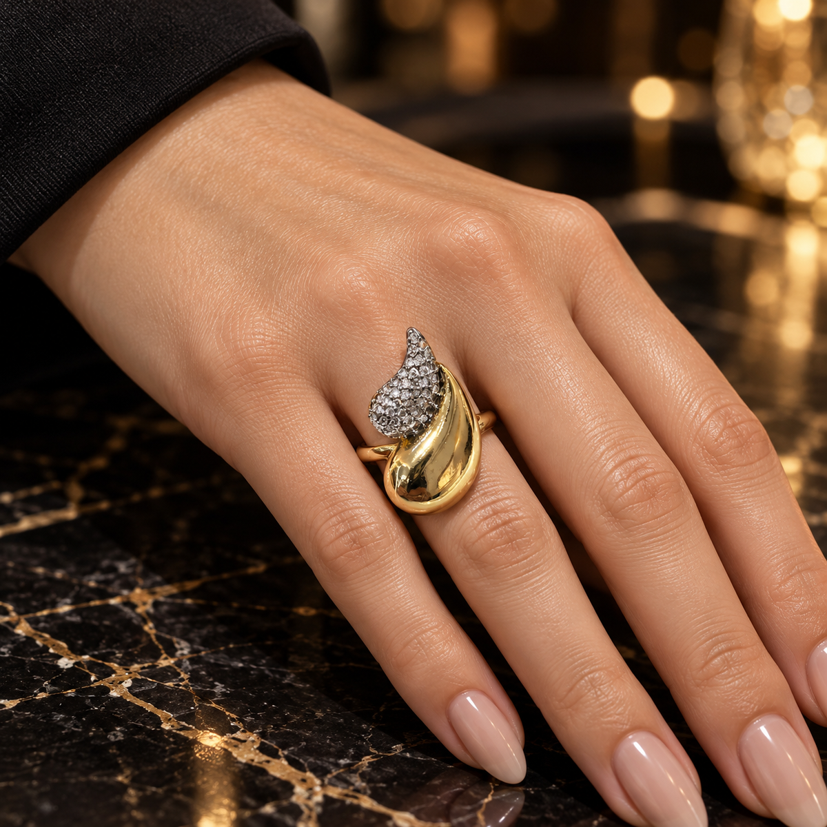 Dual Wave drop Elegance Ring – Gold & Diamond Shine