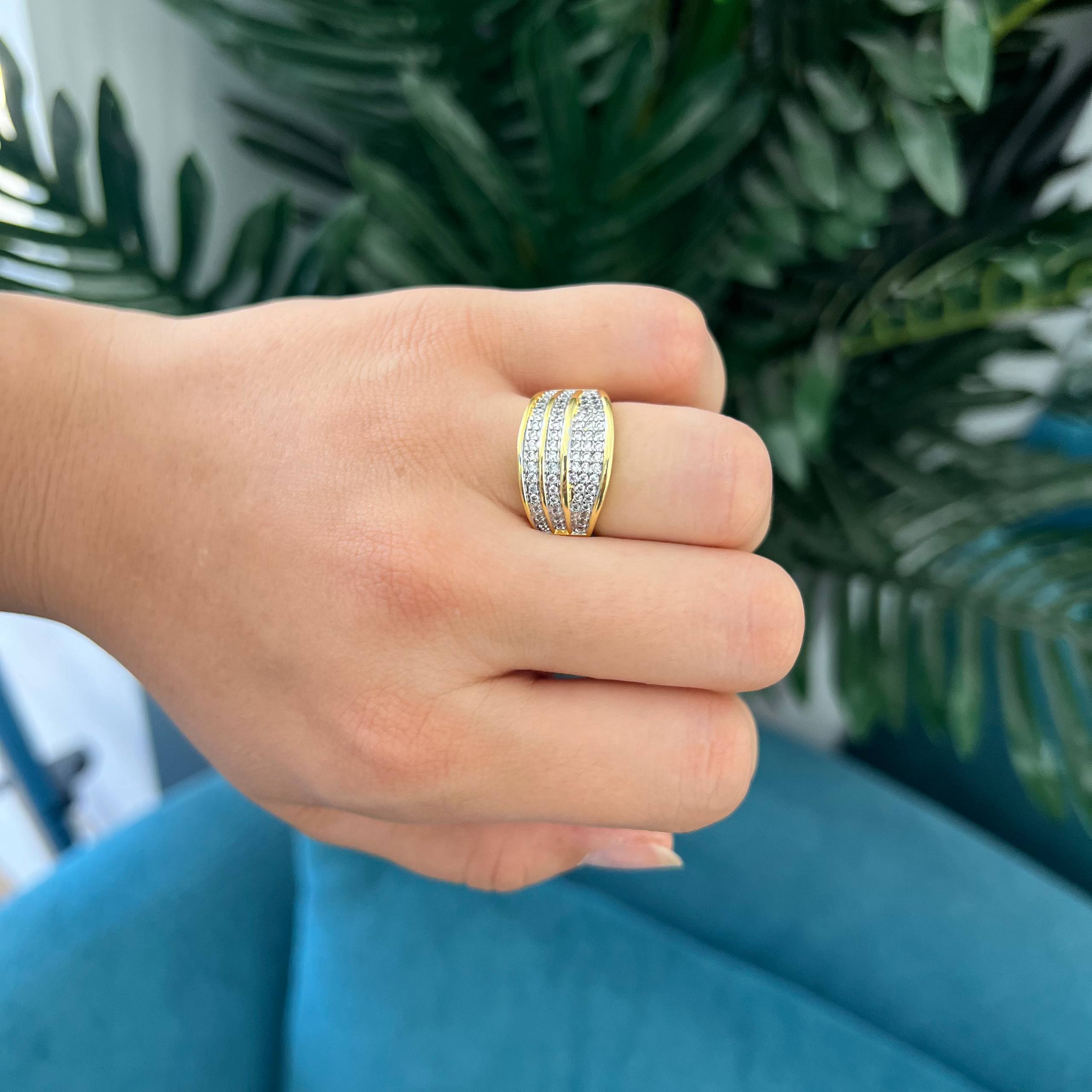 ✨ Triple Wave Crystal Ring