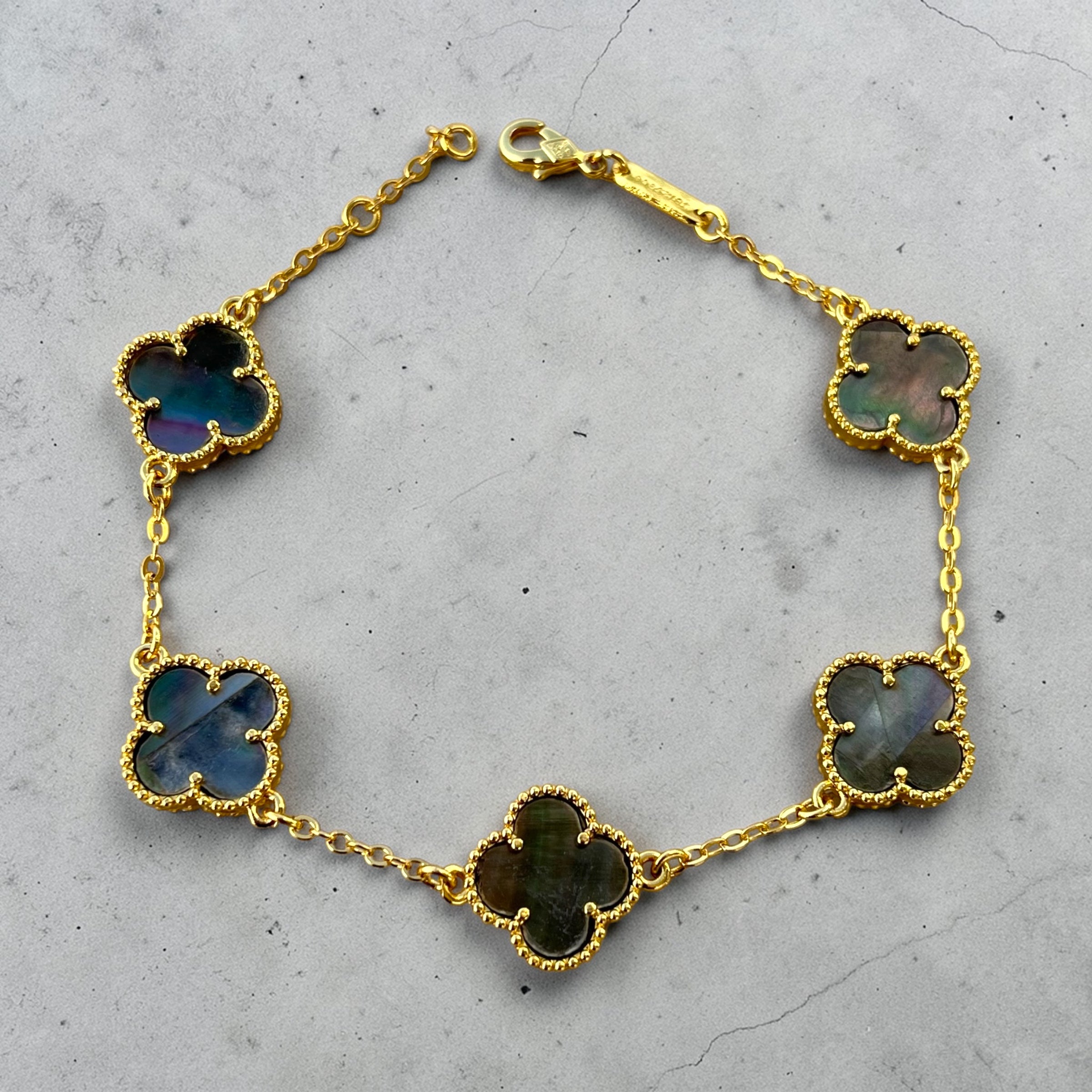 seda vancleef plus Charm Bracelet – Color Your Elegance