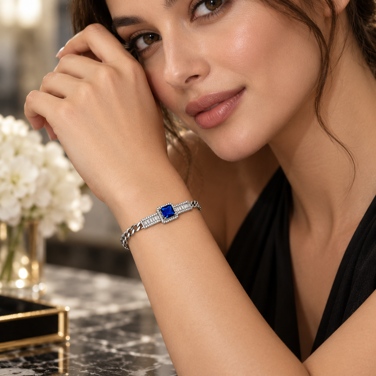 Royal Blue Gem Chain Bracelet – Gold & Silver ✨