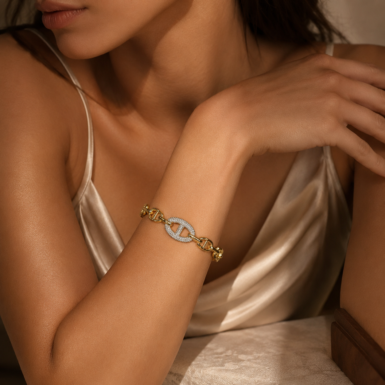 Golden Chain Link Bracelet with Crystal Oval – Modern Luxe