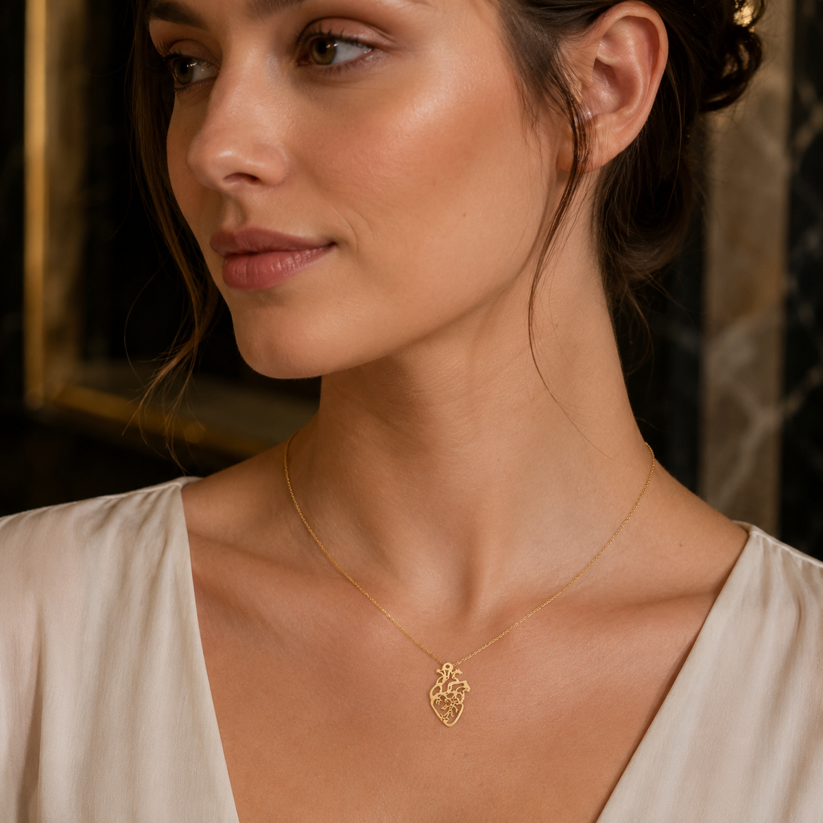 Realistic heart necklace