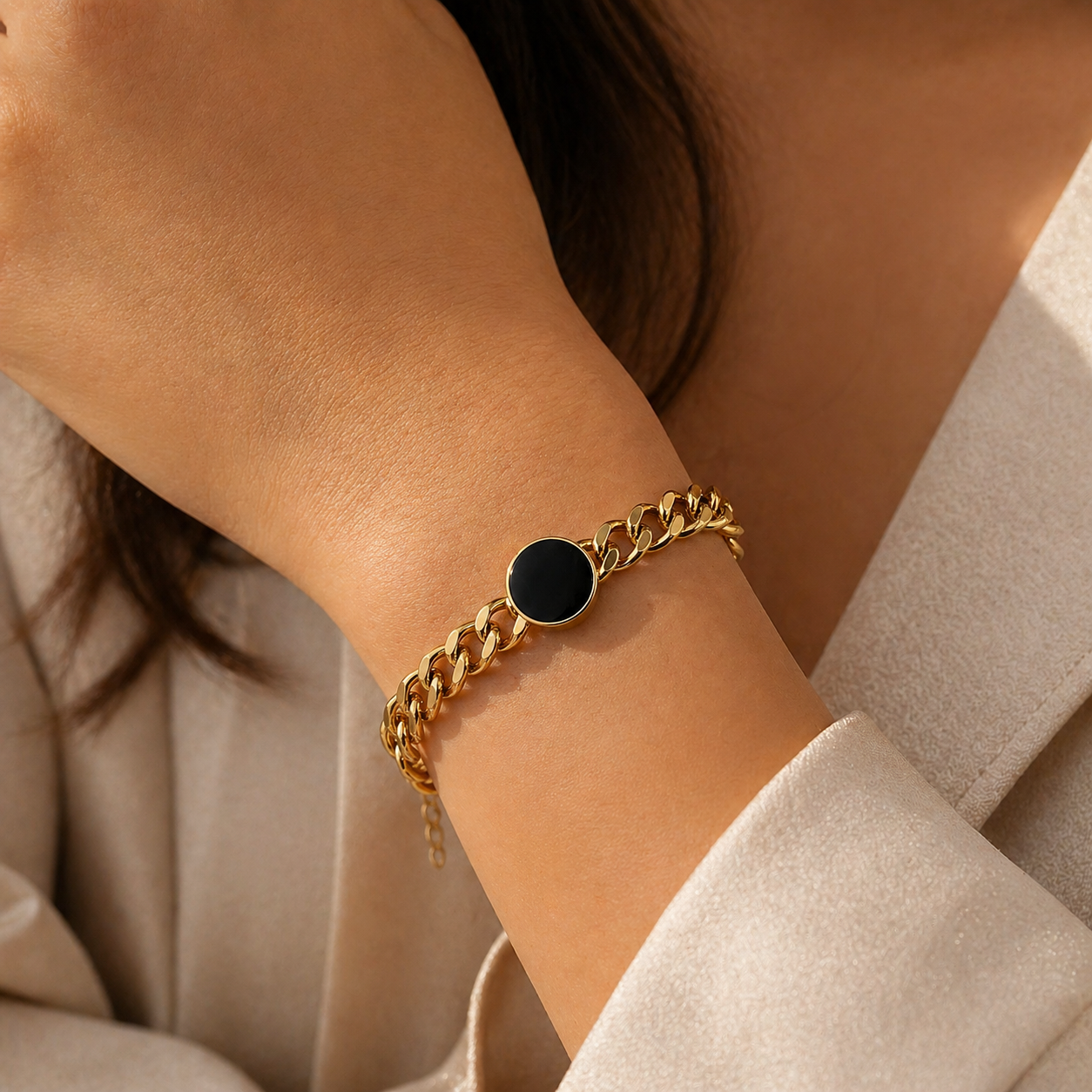 Midnight Circle Chain Bracelet – Gold Statement