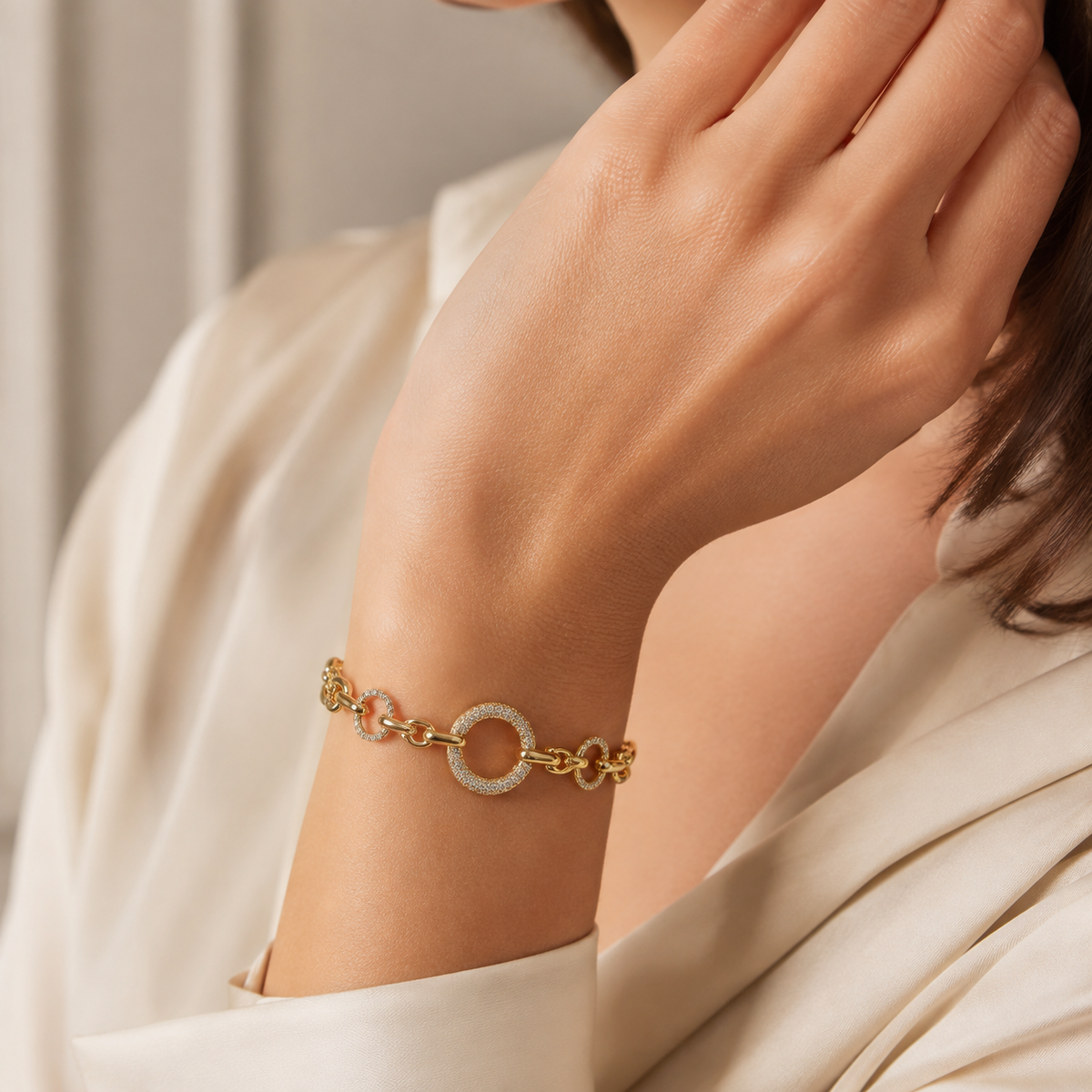Crystal Circle Link Bracelet