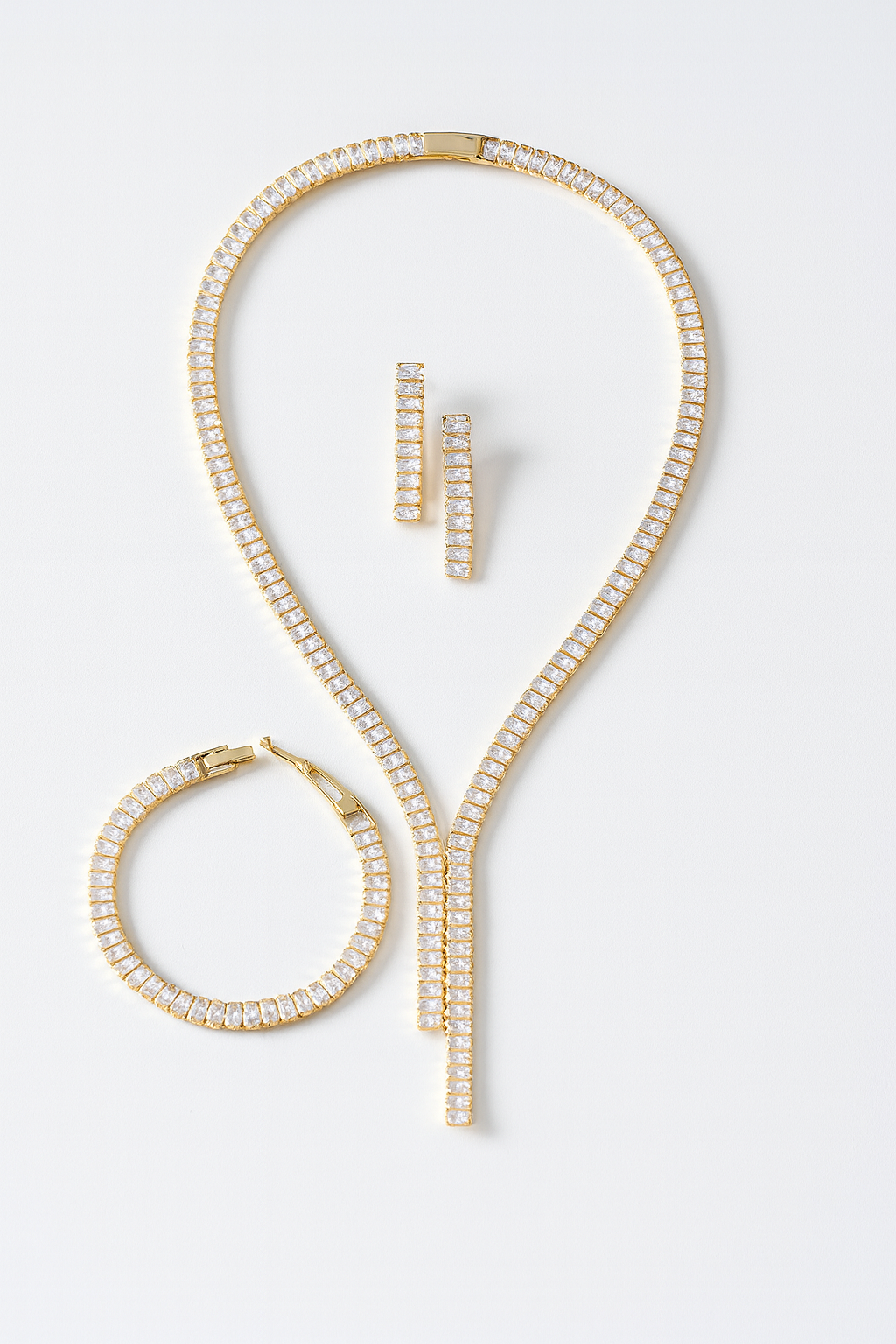 Tennis Set – Radiant Elegance in Every Detail ✨