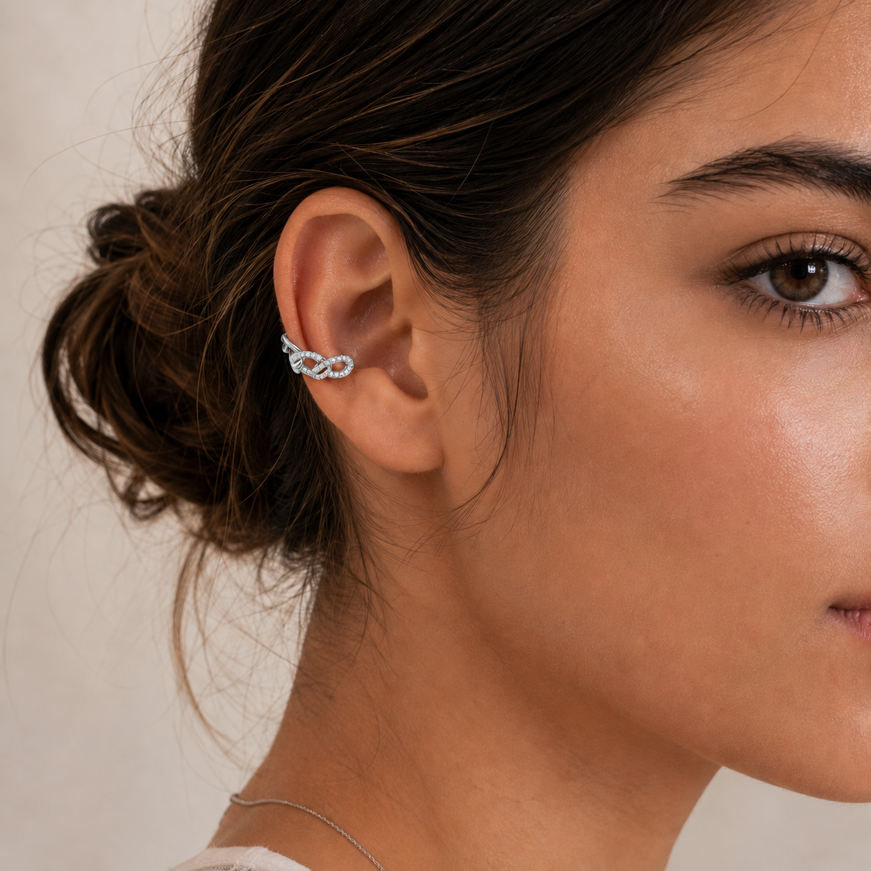 Silver Chain-Link Crystal earcuff 💎✨