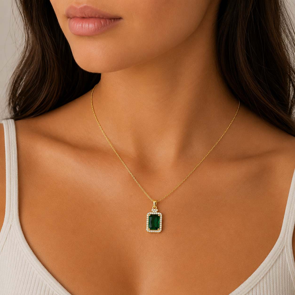 💚 Emerald Grace Gold Necklace
