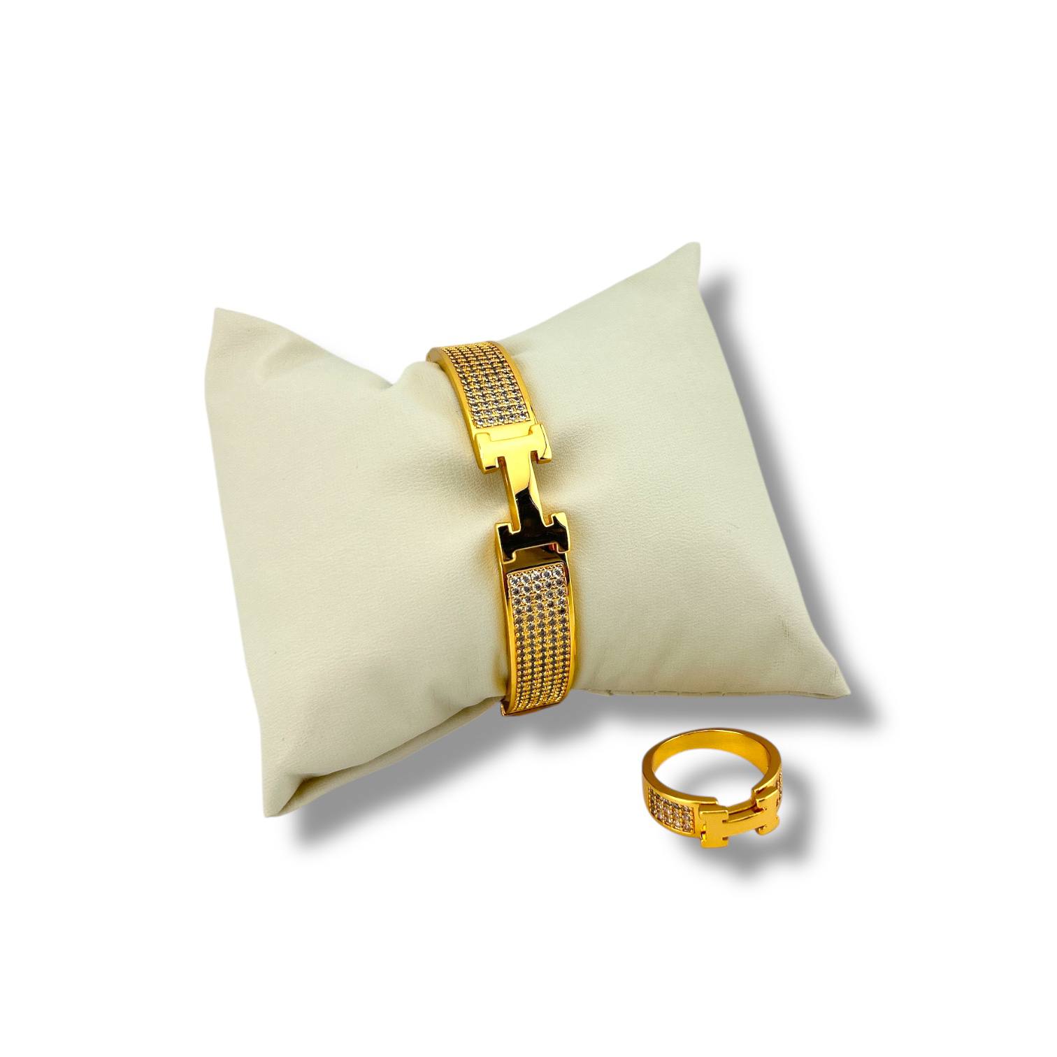 :  🔱 Bold H-Link Set – Gold Banglet & Ring