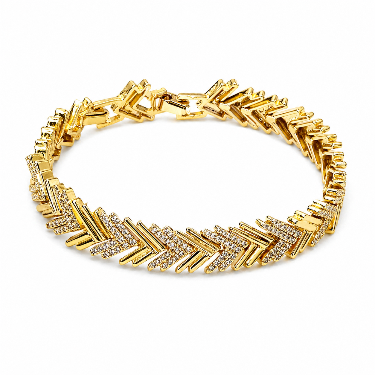 V shape “Diamond Vibe” 18K Gold-Plated Bracelet 💎✨