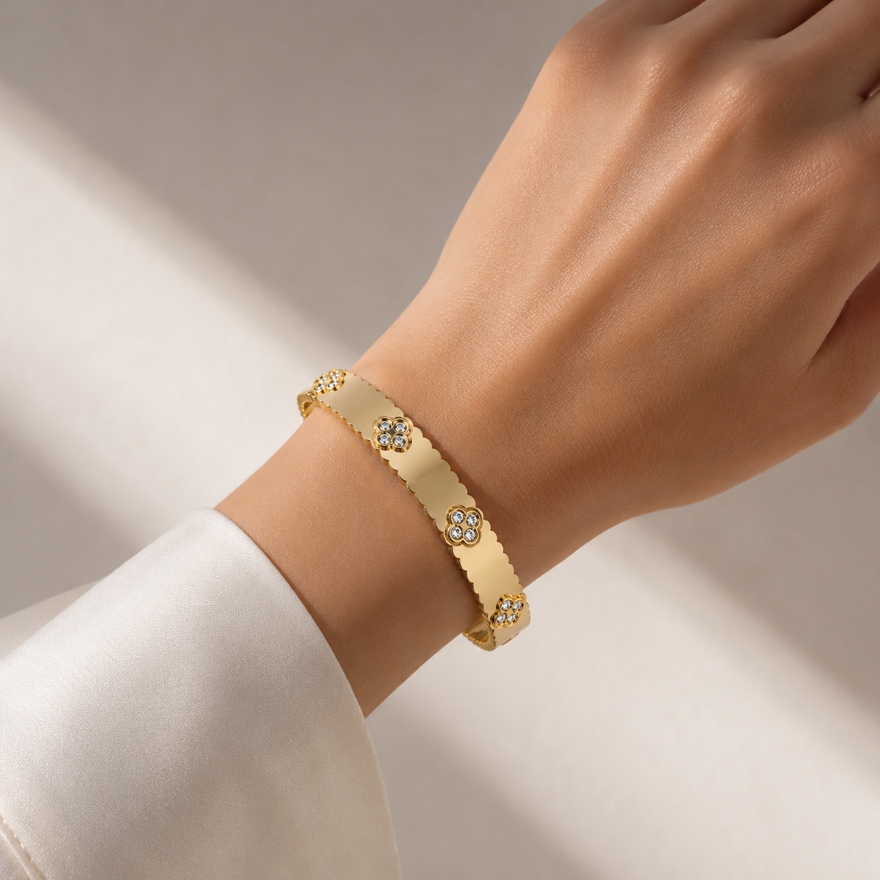 Gold Clover Pattern Bangle – Crystal Accent Bracelet